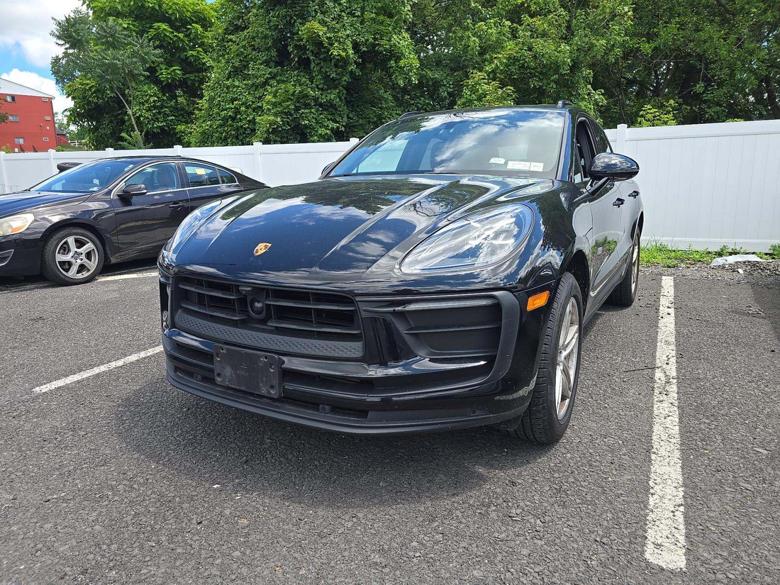 2023 Porsche Macan Base AWD