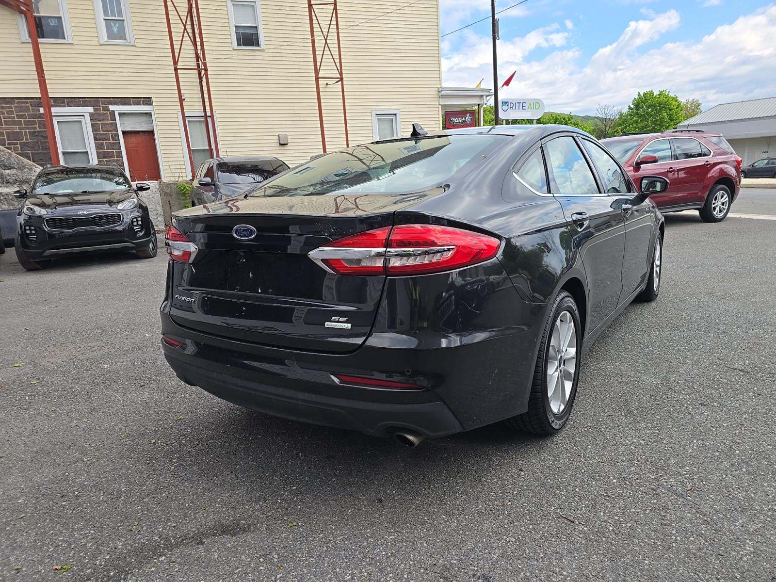 FORD FUSION - 3