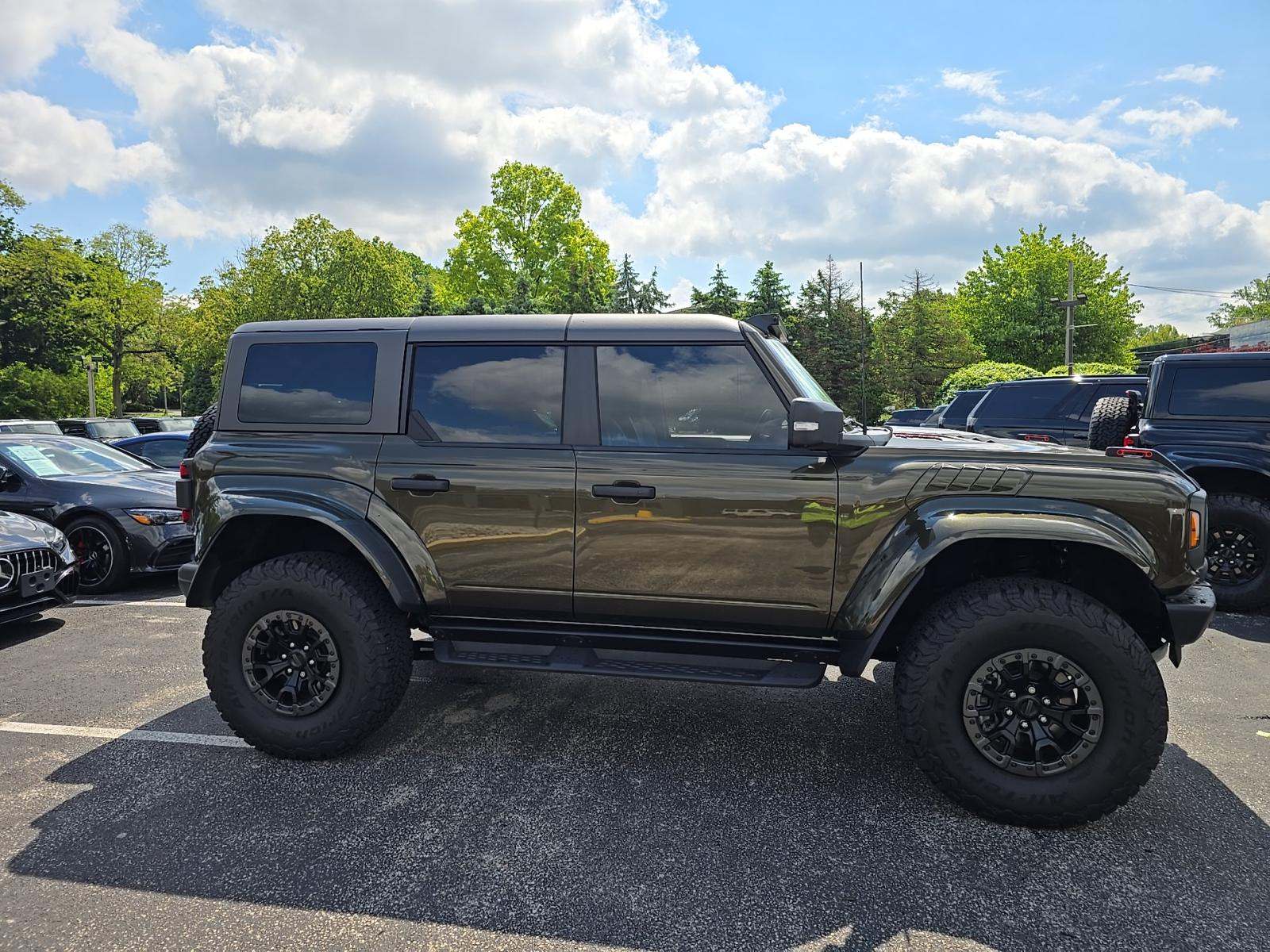 FORD BRONCO - 4