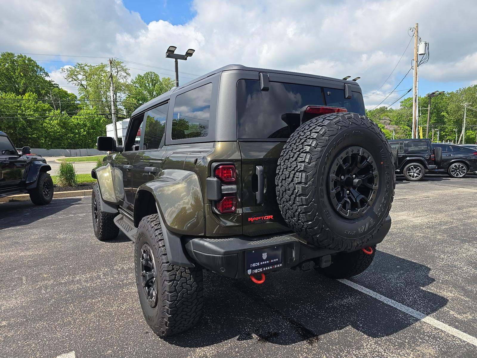 FORD BRONCO - 2