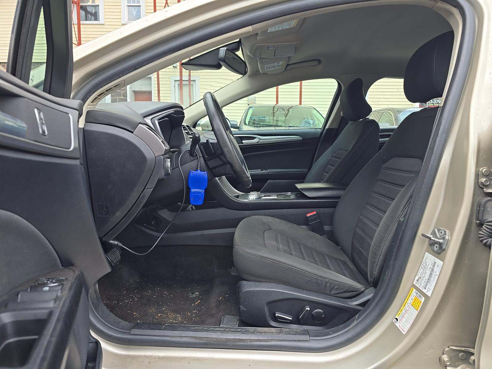 FORD FUSION - 6