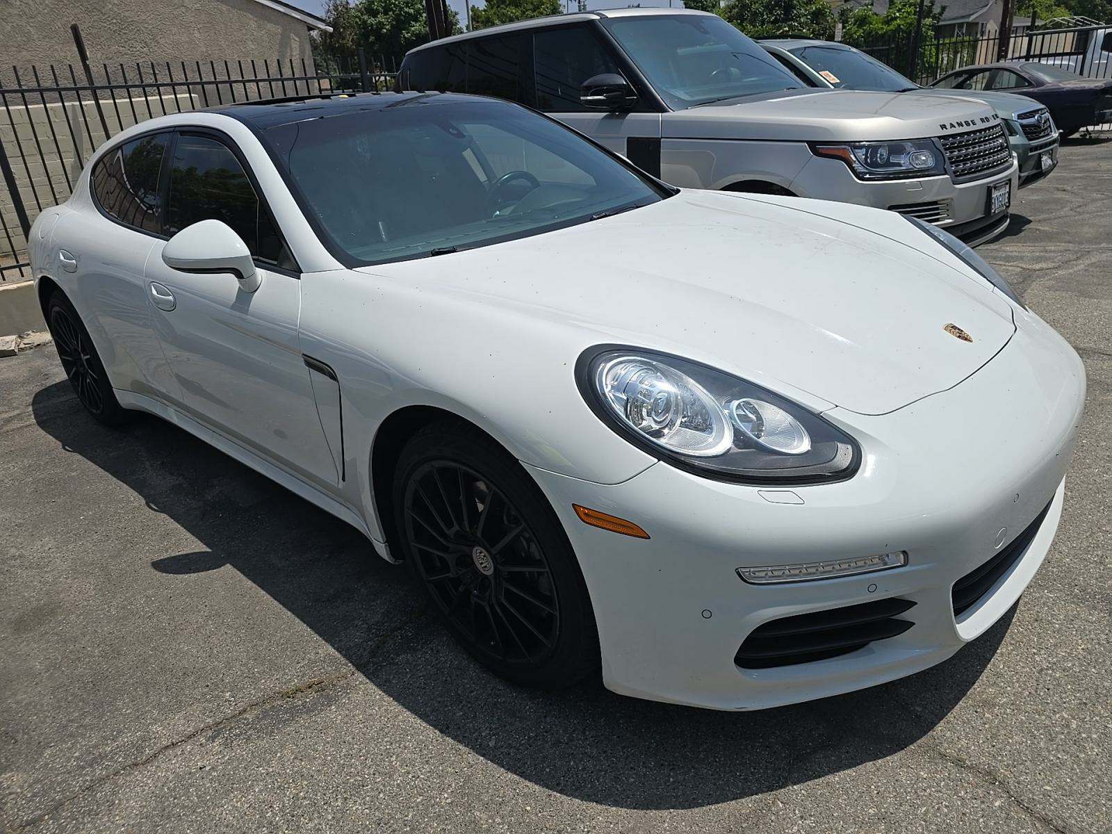 2014 Porsche Panamera Base RWD