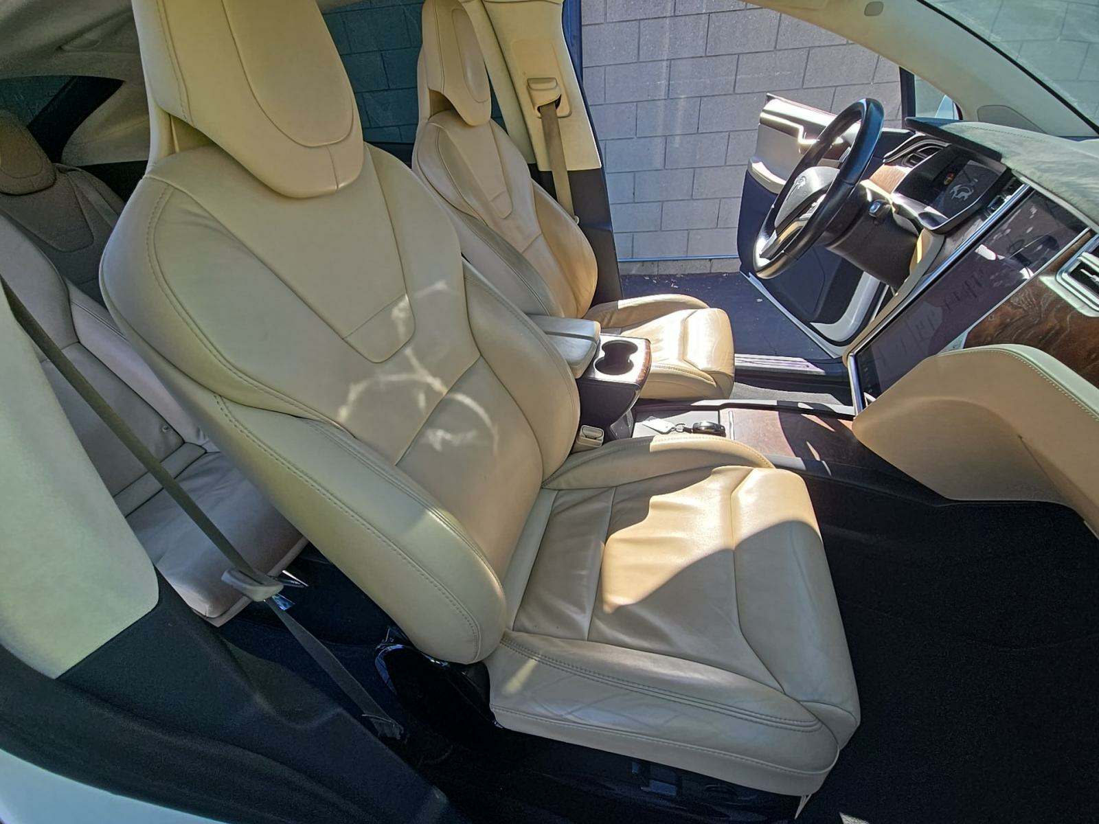 2017 Tesla Model X 75D AWD