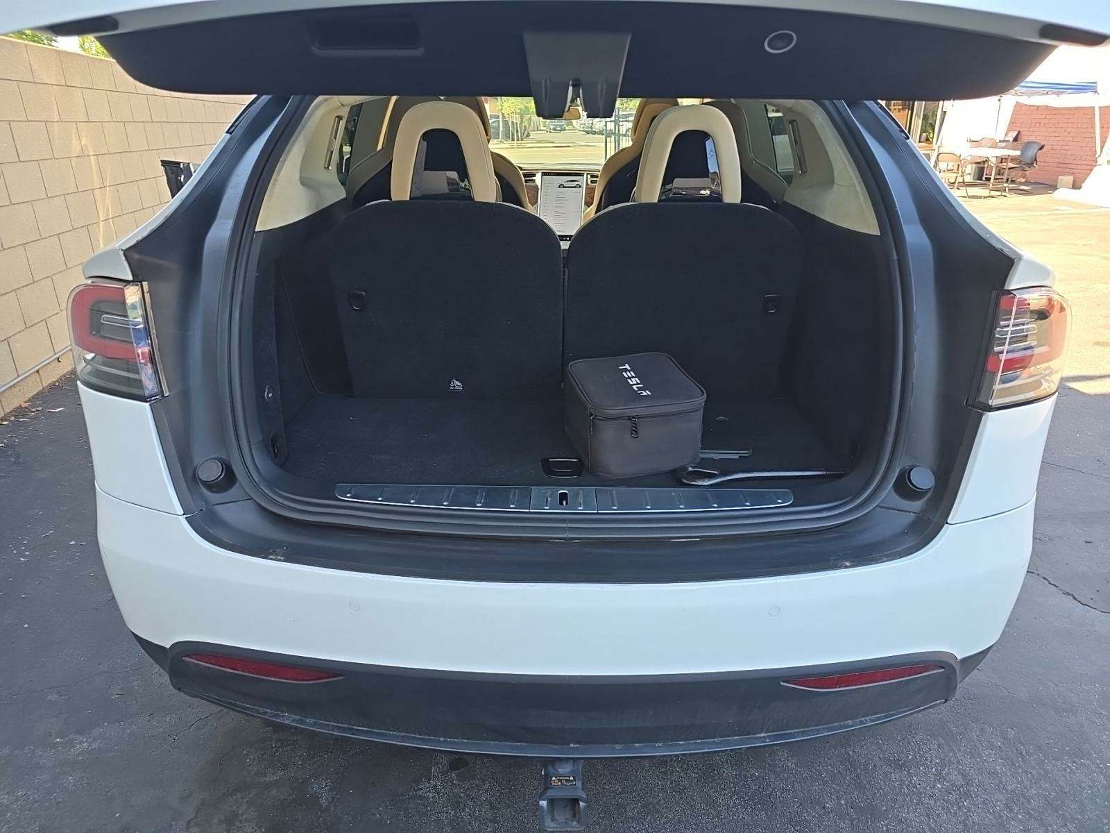 2017 Tesla Model X 75D AWD