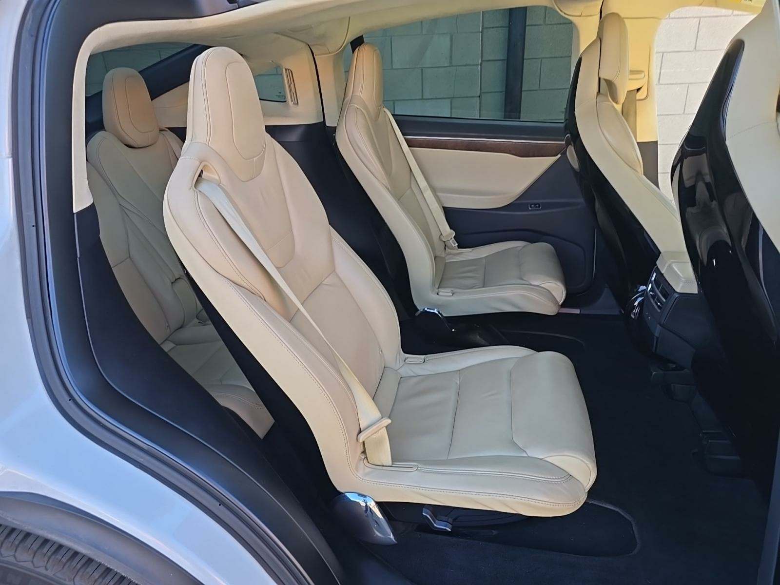 2017 Tesla Model X 75D AWD