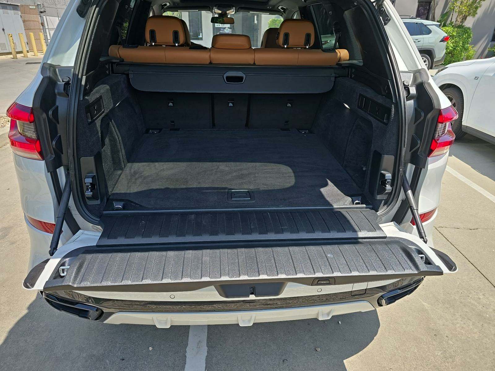 2022 BMW X5 xDrive40i AWD