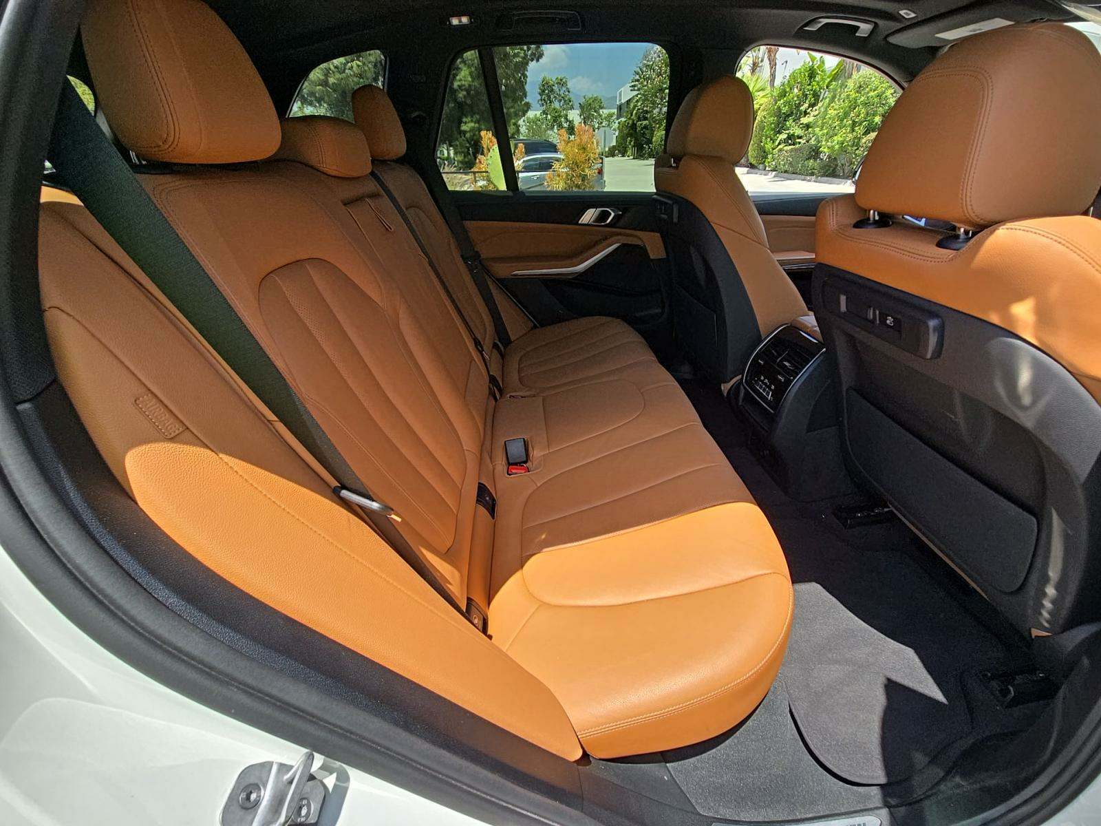 2022 BMW X5 xDrive40i AWD