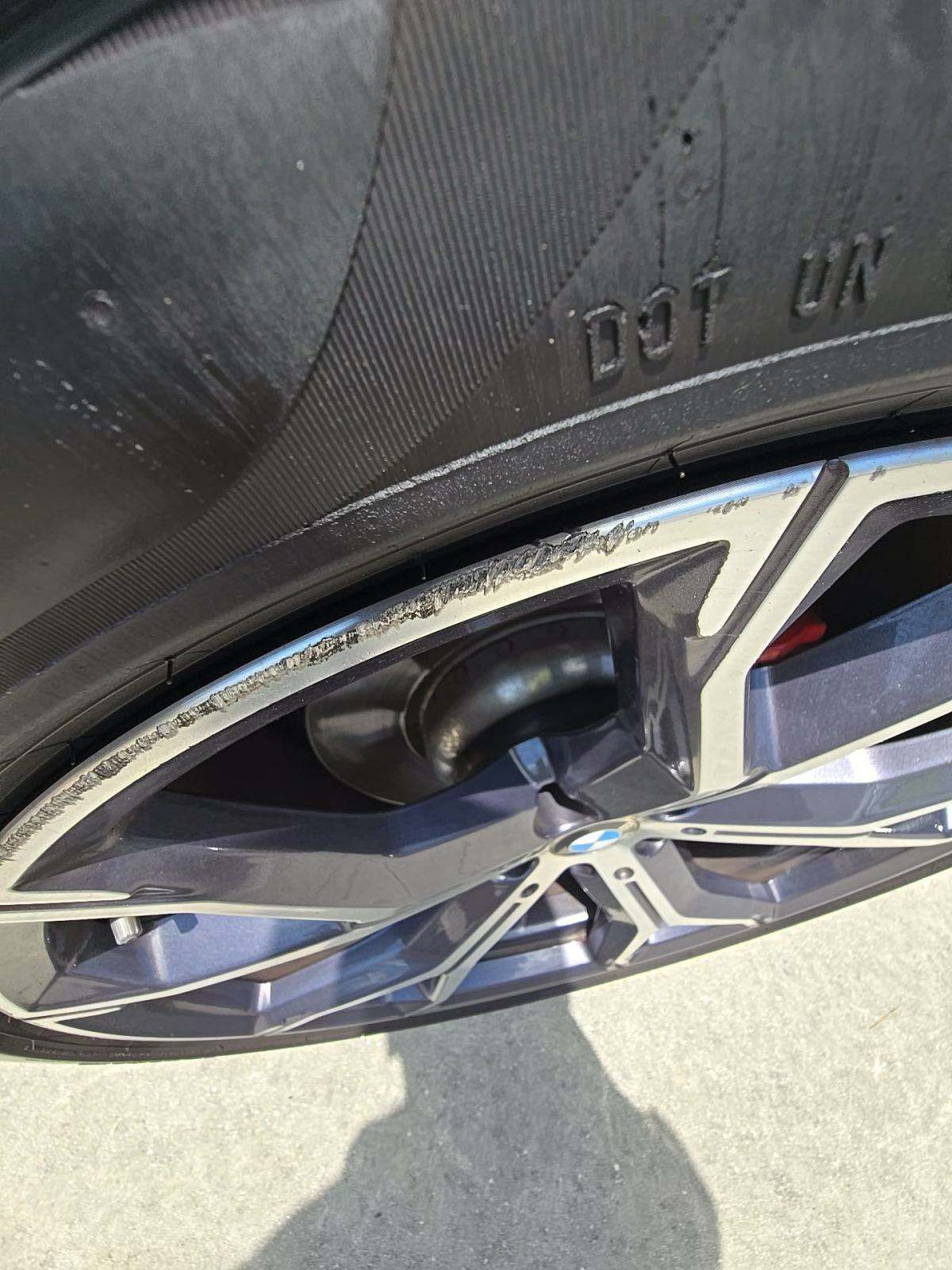 2022 BMW X5 xDrive40i AWD