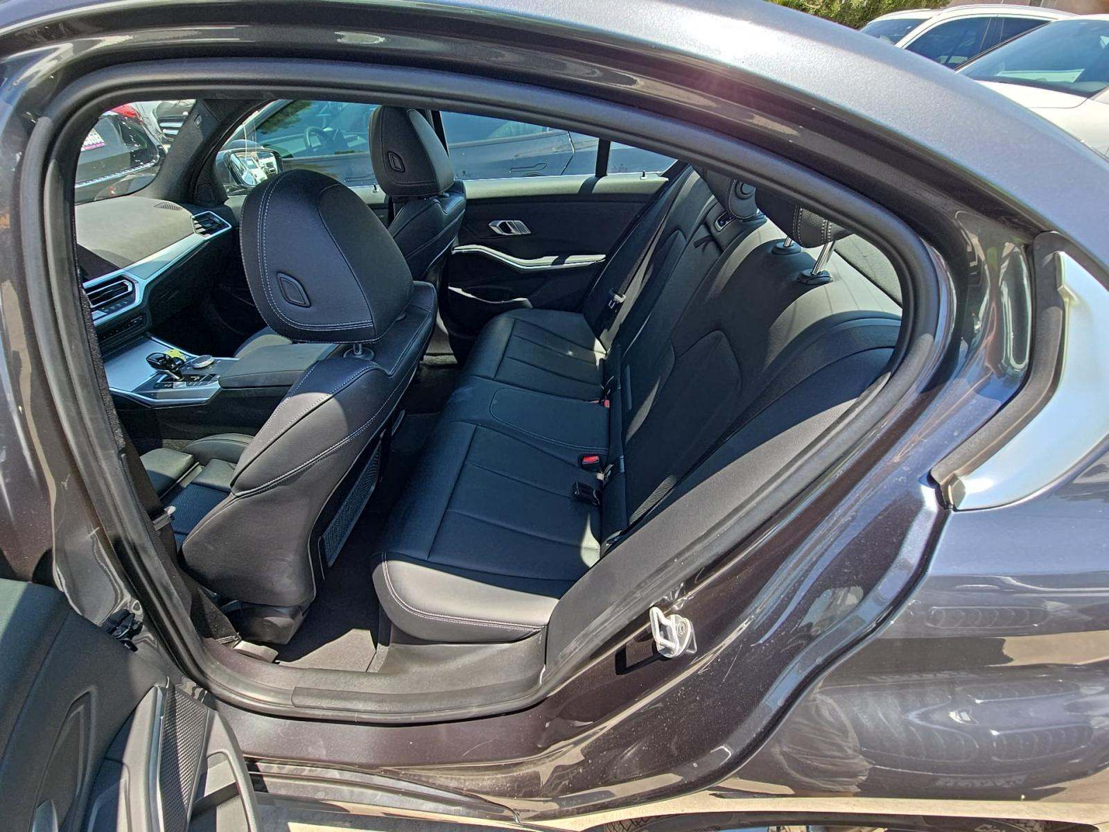 2022 BMW 3 Series 330i RWD