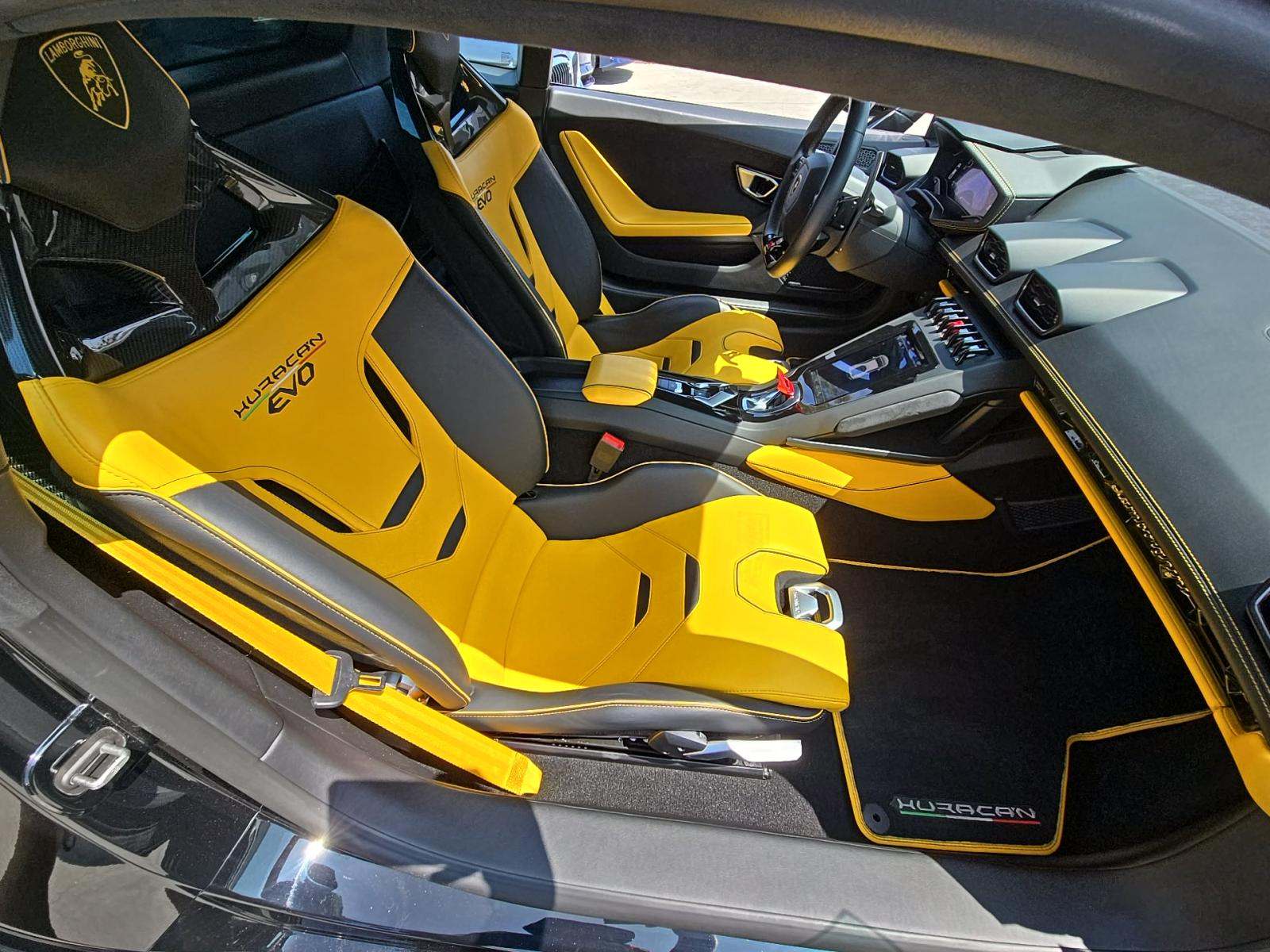 2021 Lamborghini Huracan EVO RWD