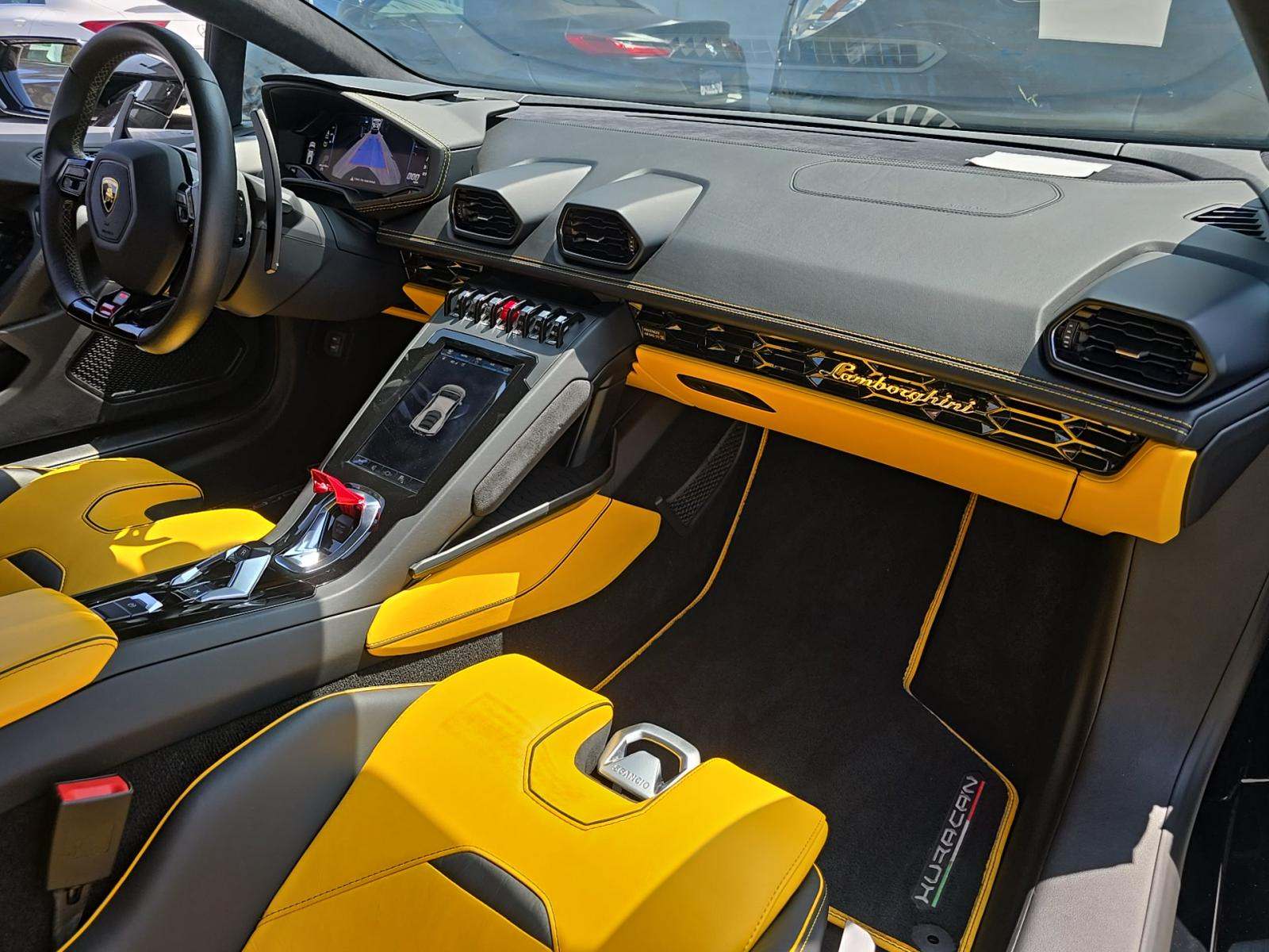 2021 Lamborghini Huracan EVO RWD