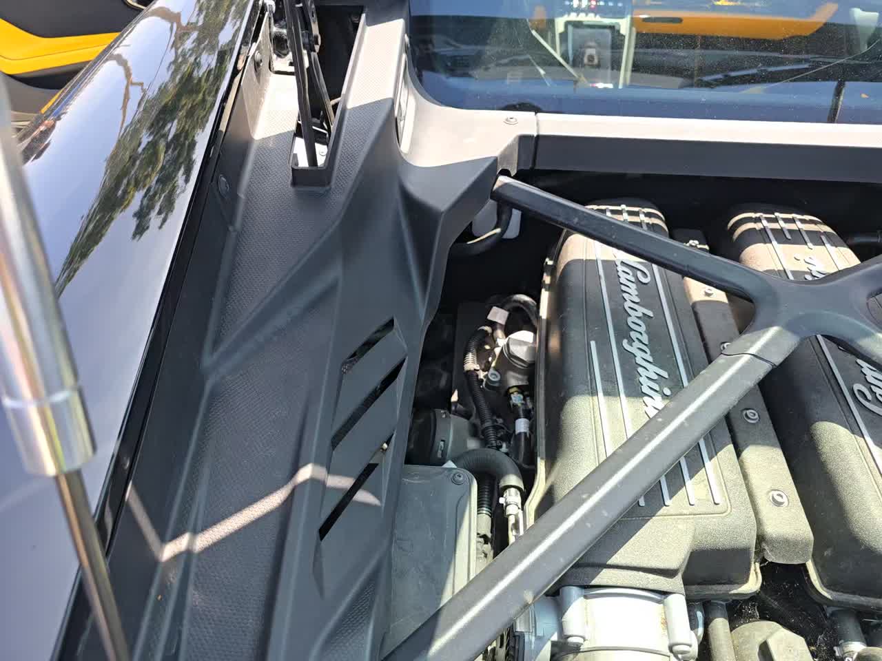 2021 Lamborghini Huracan EVO RWD