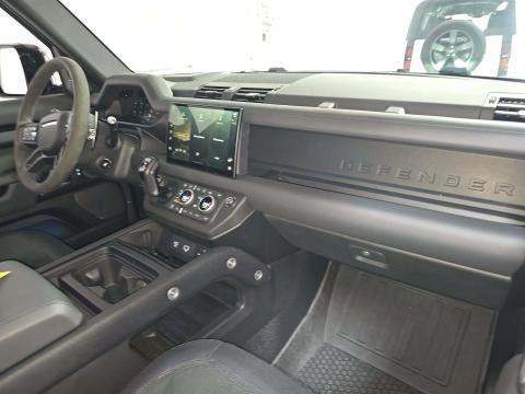 2024 Land Rover Defender 110 V8 AWD