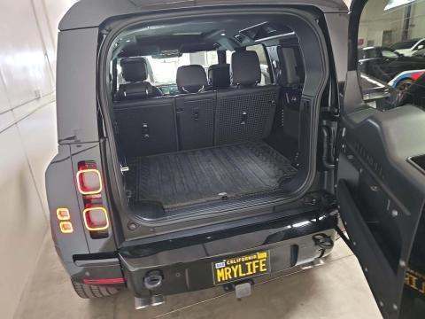 2024 Land Rover Defender 110 V8 AWD