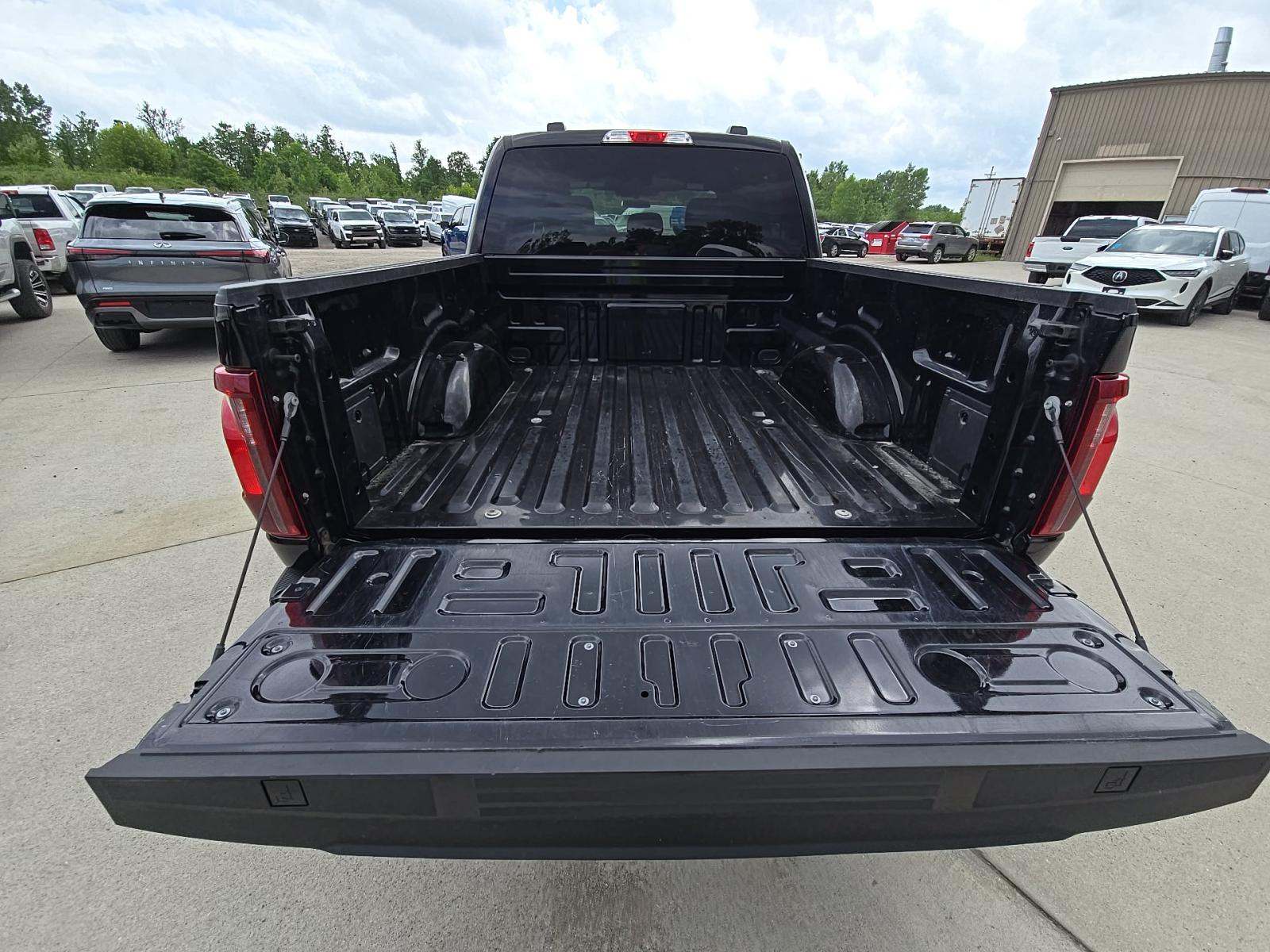 2024 Ford F-150 STX AWD