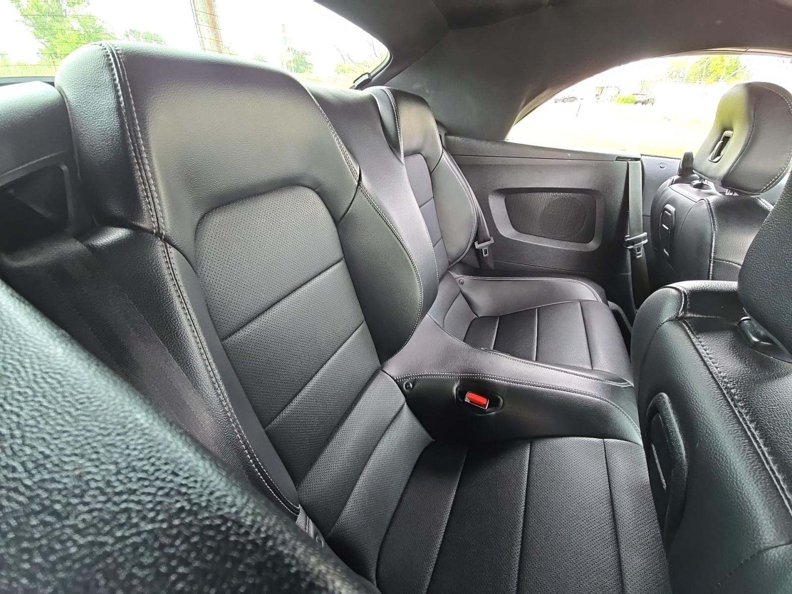 2022 Ford Mustang EcoBoost Premium RWD