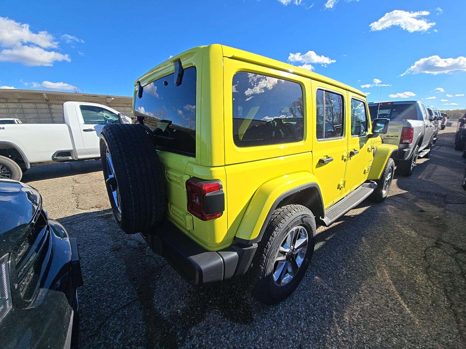 2023 Jeep Wrangler Sahara AWD