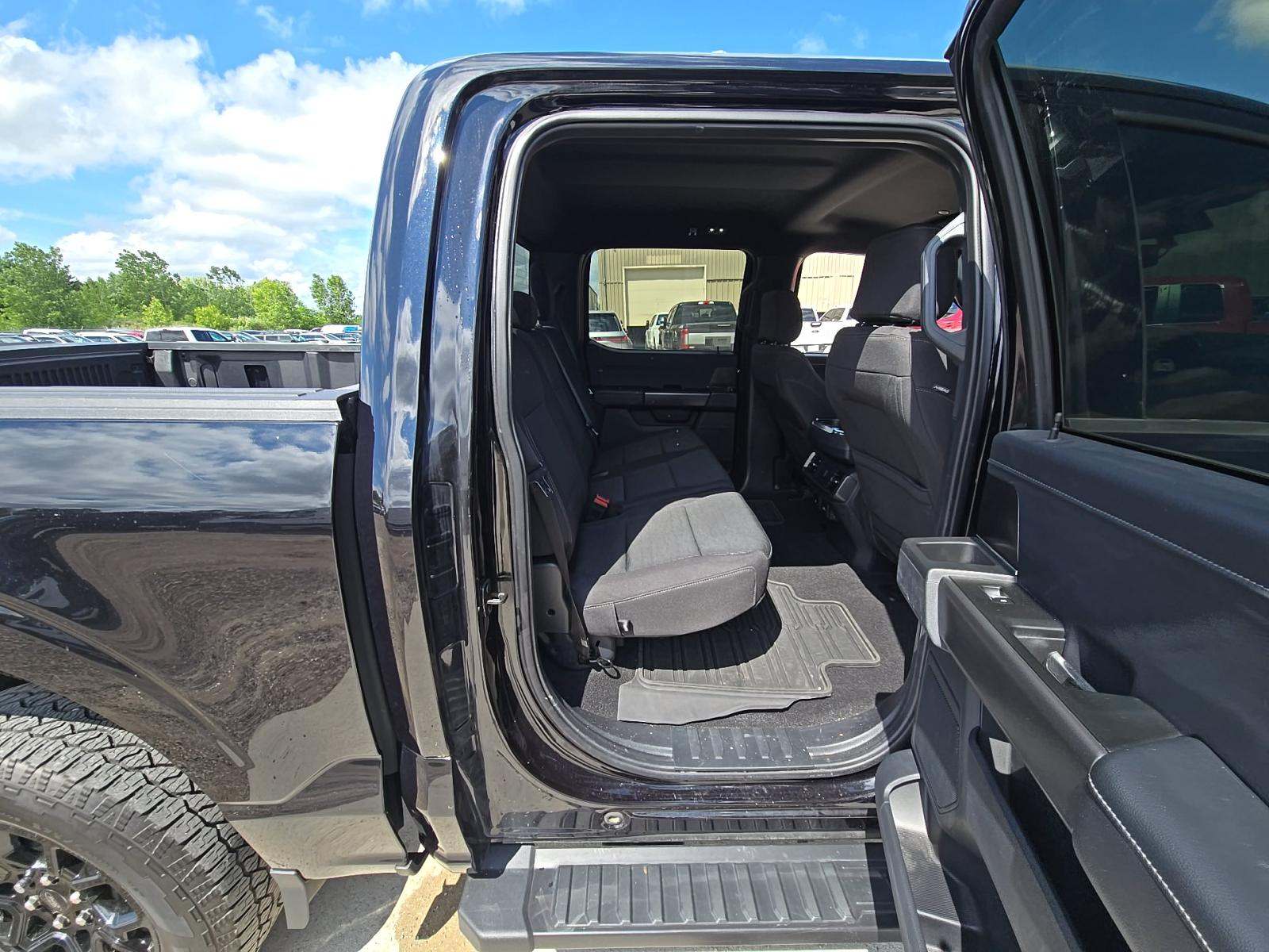 2024 Ford F-150 XLT AWD