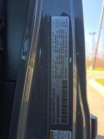 JEEP UNLIMITED SAHARA - 1