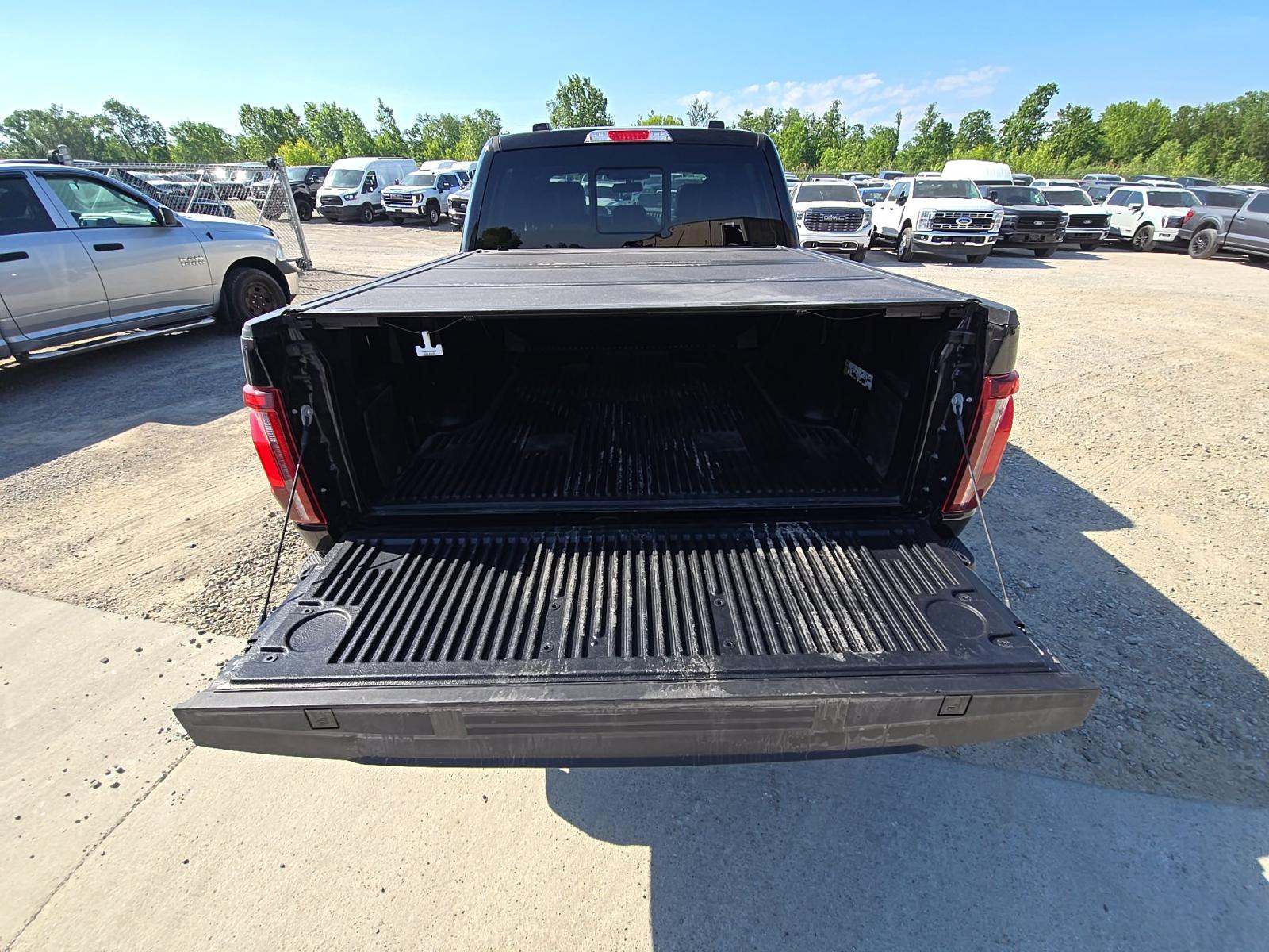 2024 Ford F-150 Hybrid Lariat AWD