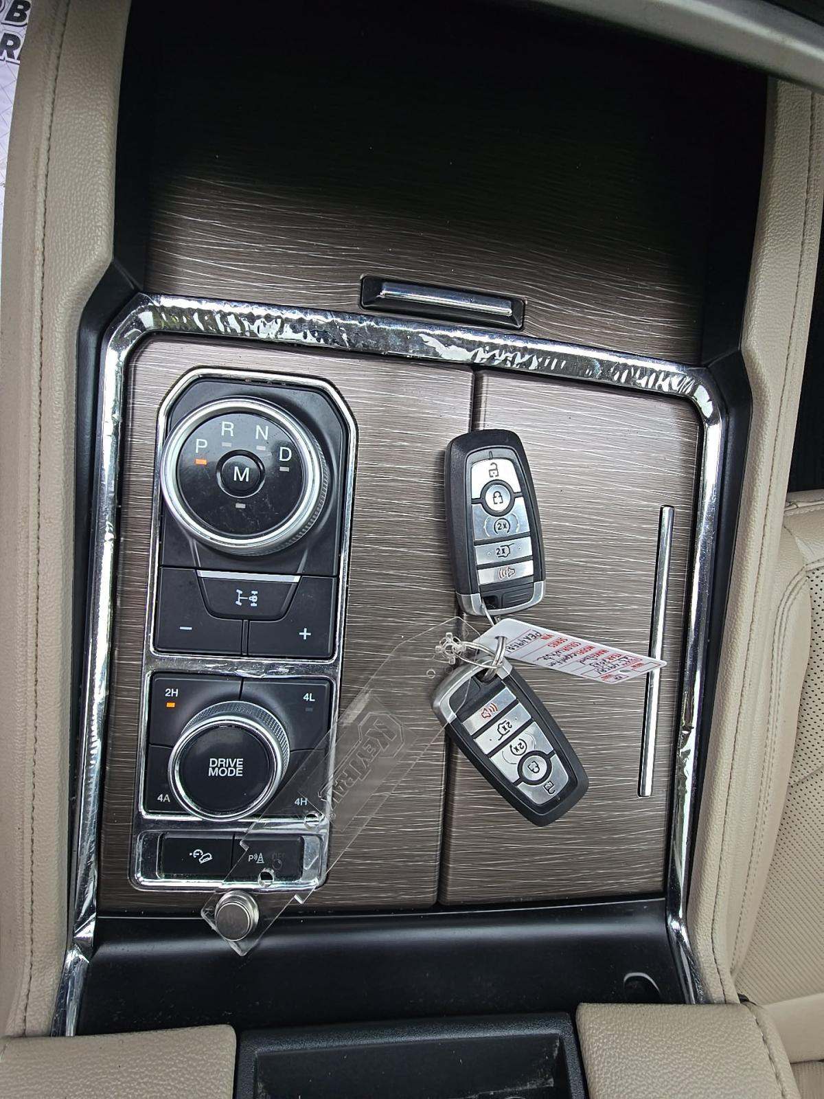 FORD EXPEDITION MAX - 4