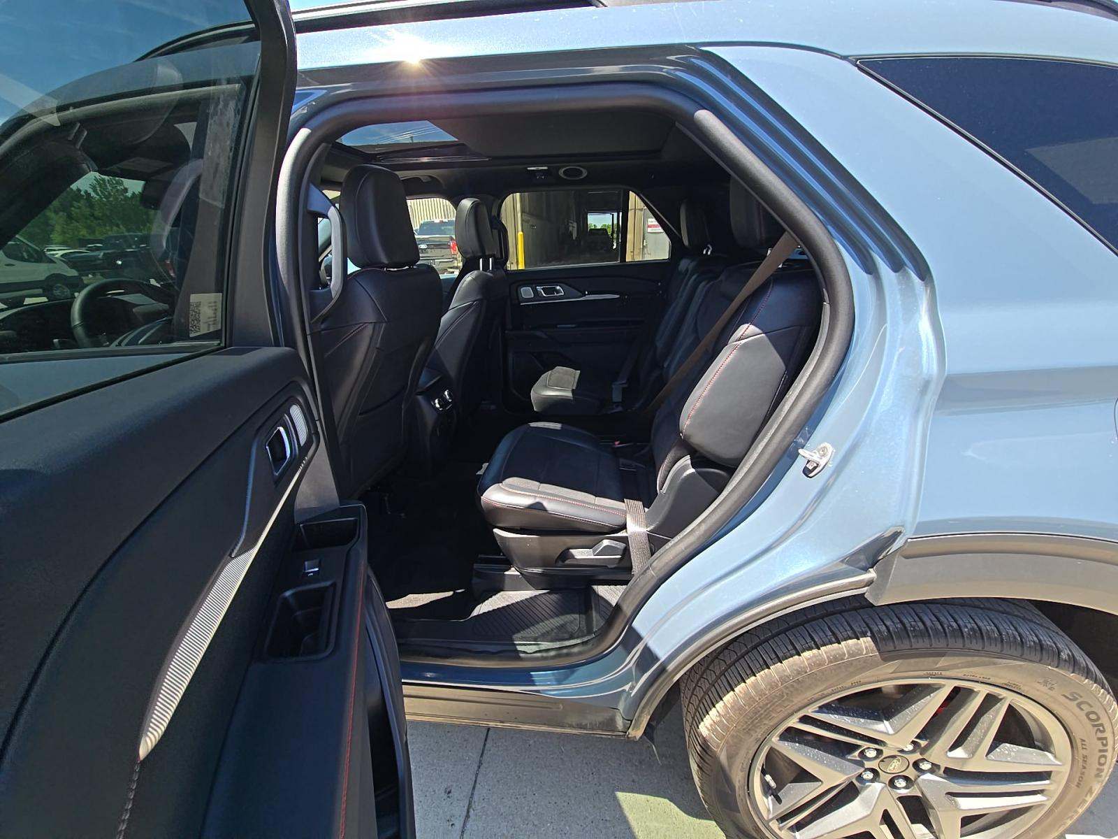 2026 Ford Explorer ST AWD
