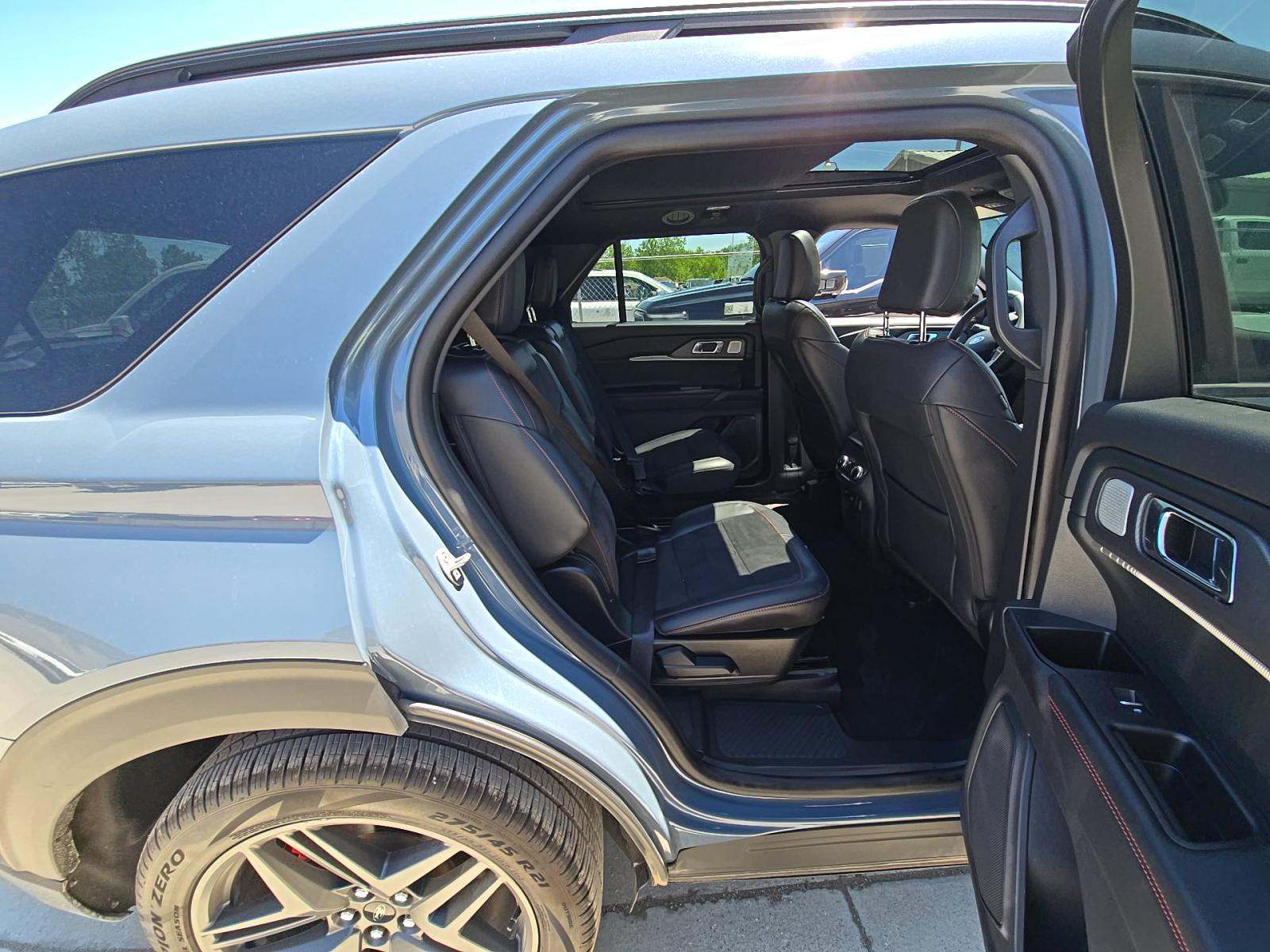 2026 Ford Explorer ST AWD