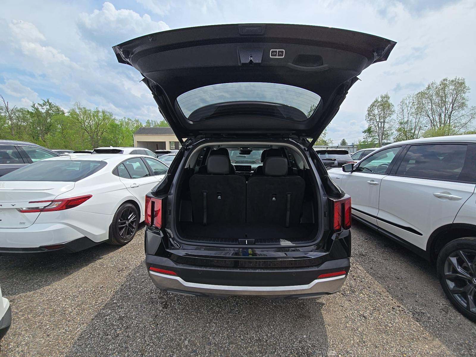 2025 Kia Sorento X-Line AWD