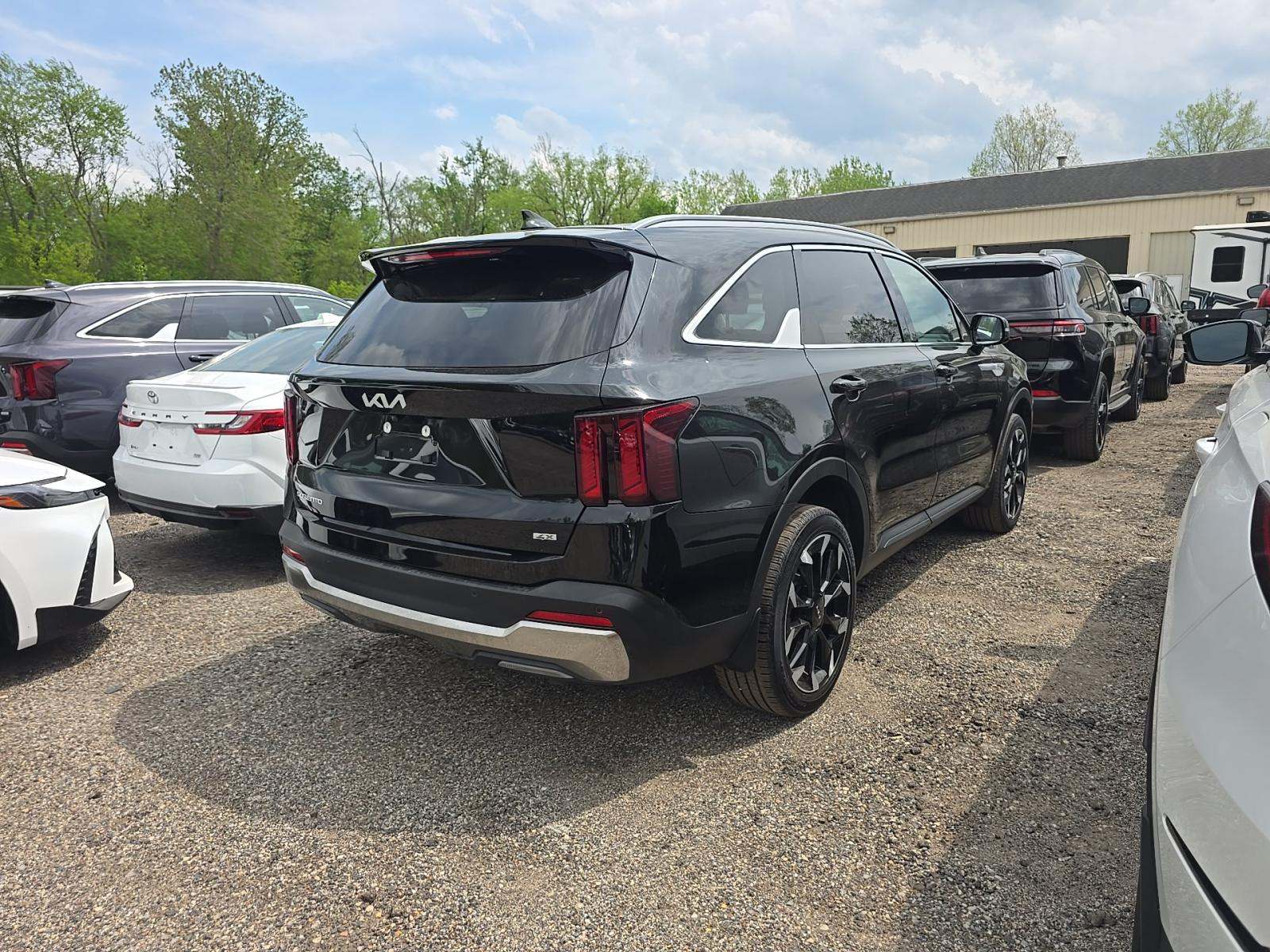 2025 Kia Sorento X-Line AWD