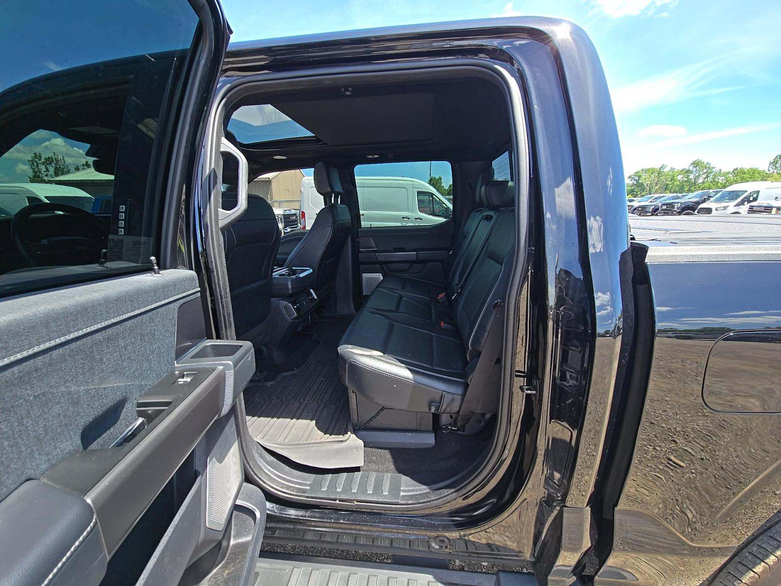 2024 Ford F-150 Hybrid Lariat AWD