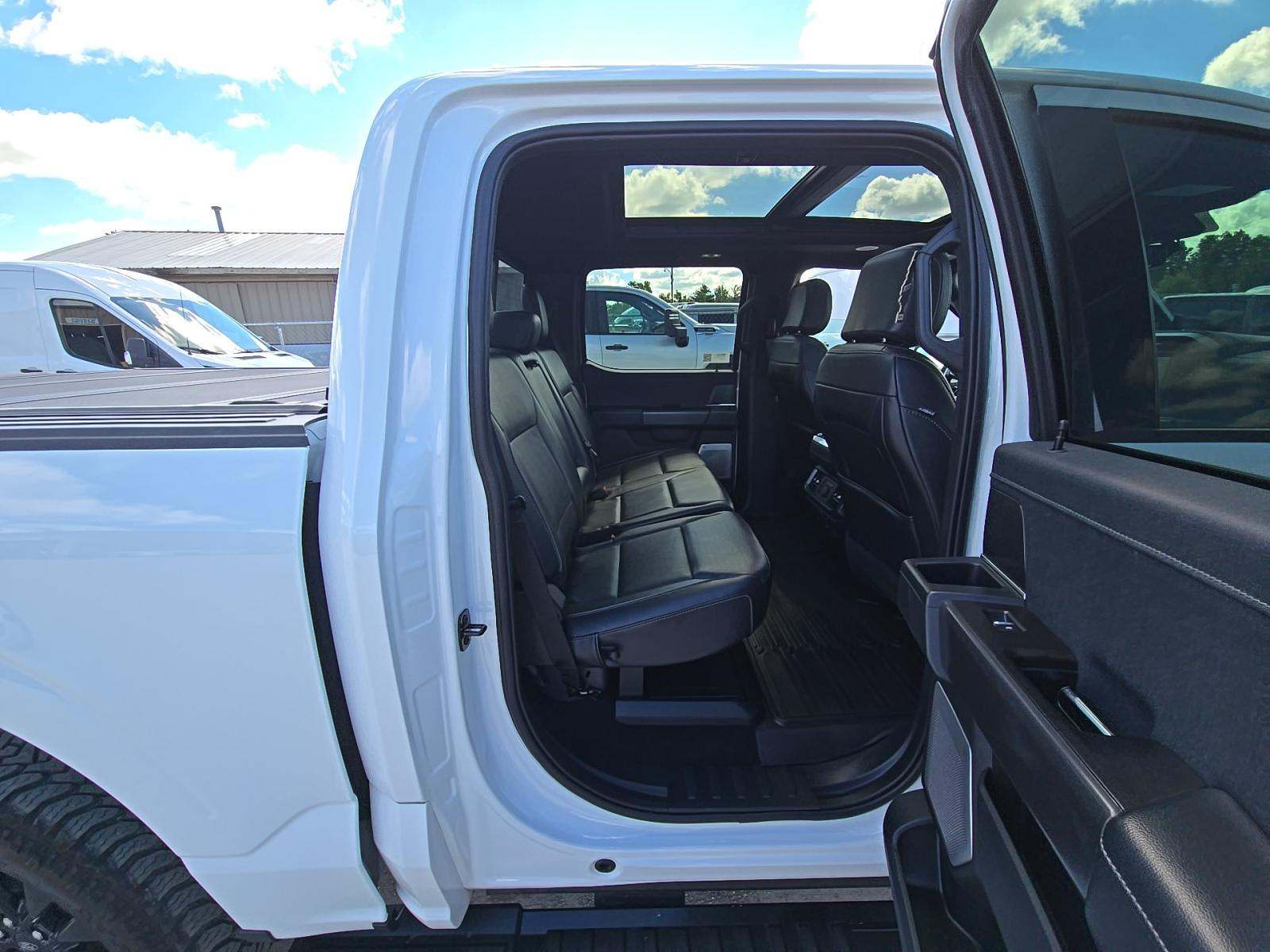 2024 Ford F-150 Hybrid Lariat AWD