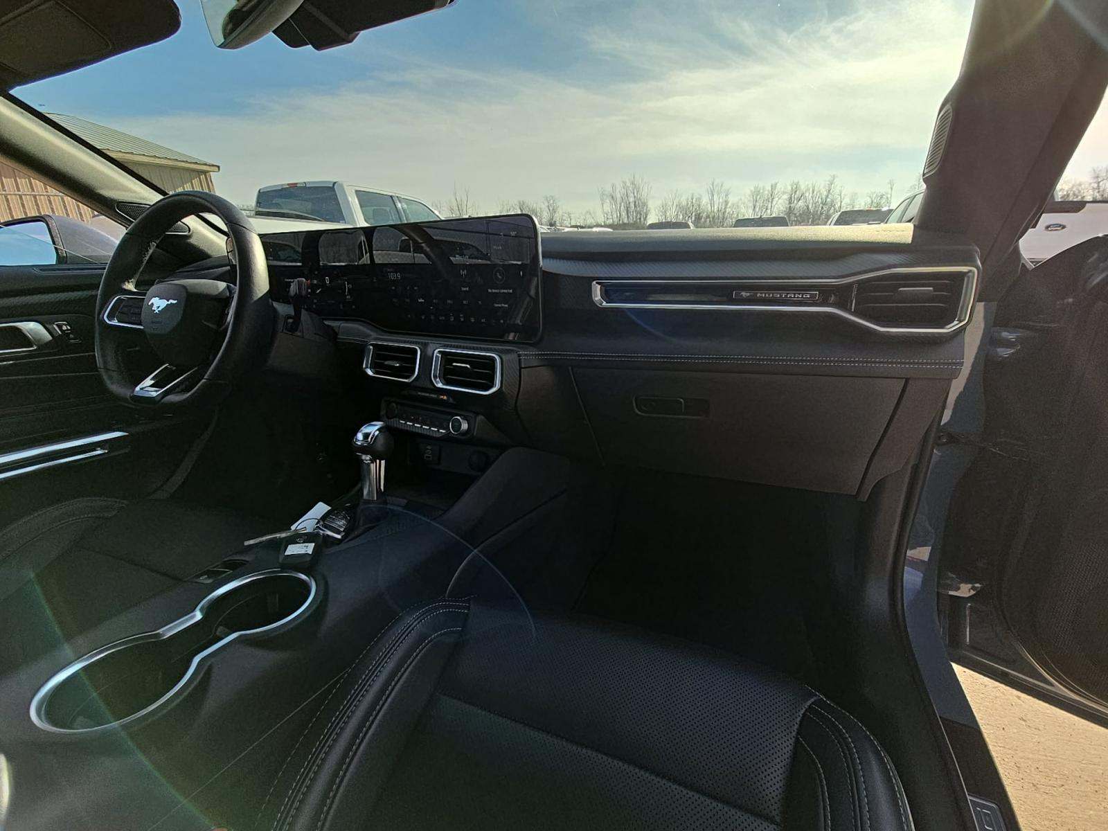 2025 Ford Mustang EcoBoost Premium RWD