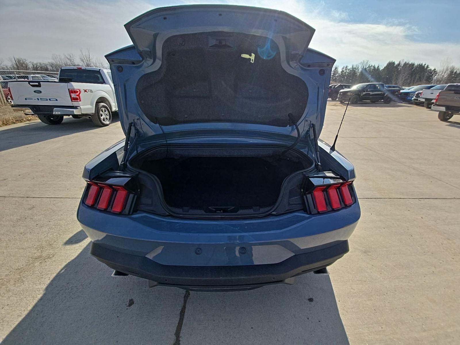 2025 Ford Mustang EcoBoost Premium RWD