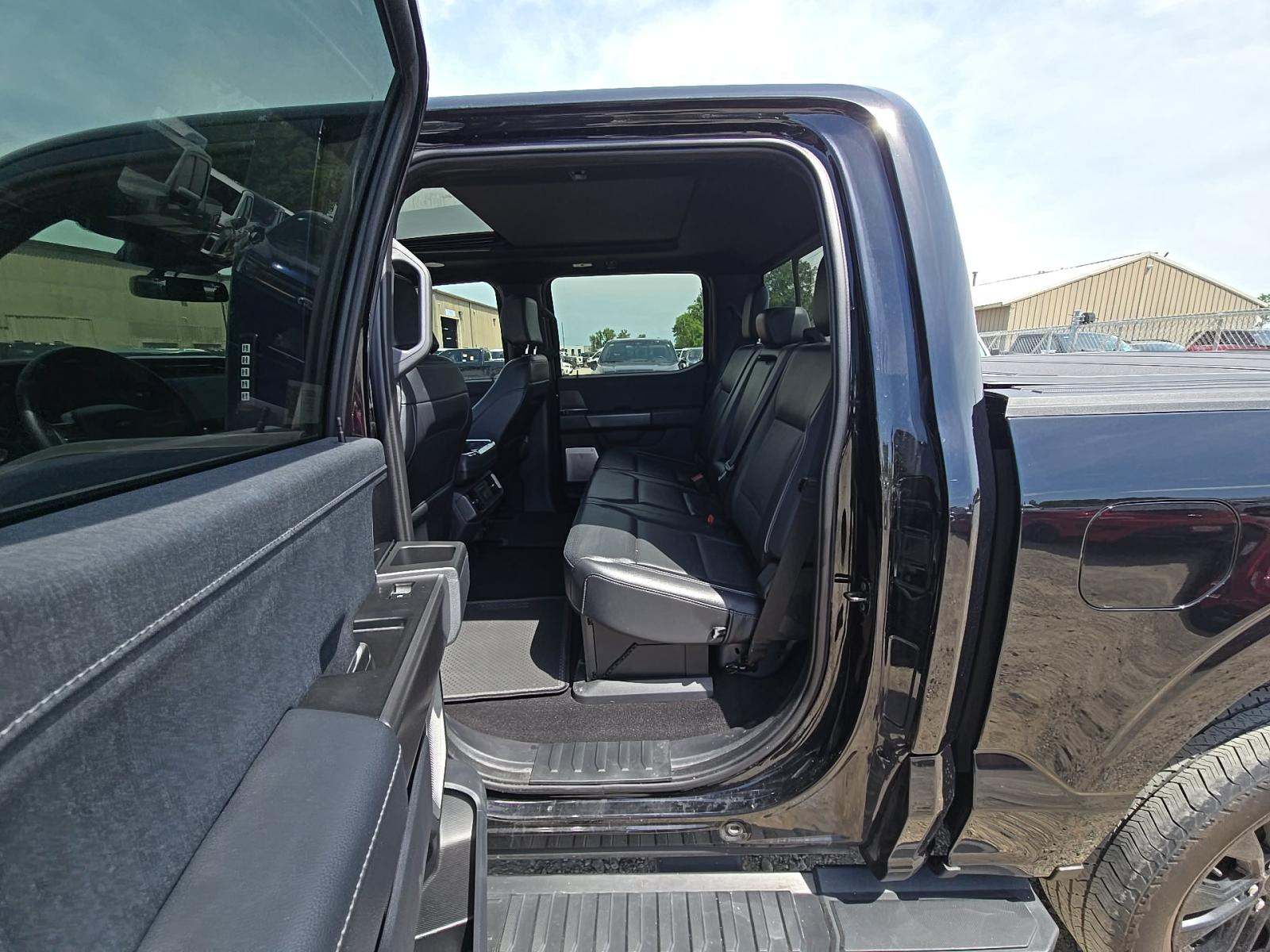 2024 Ford F-150 Hybrid Lariat AWD
