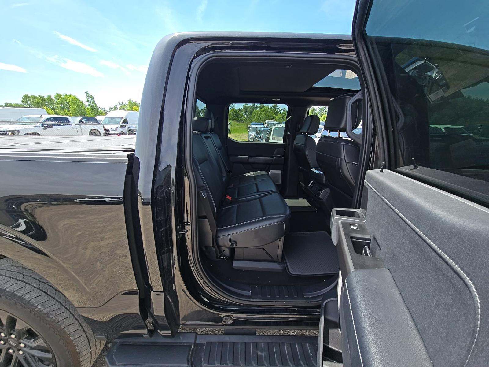 2024 Ford F-150 Hybrid Lariat AWD