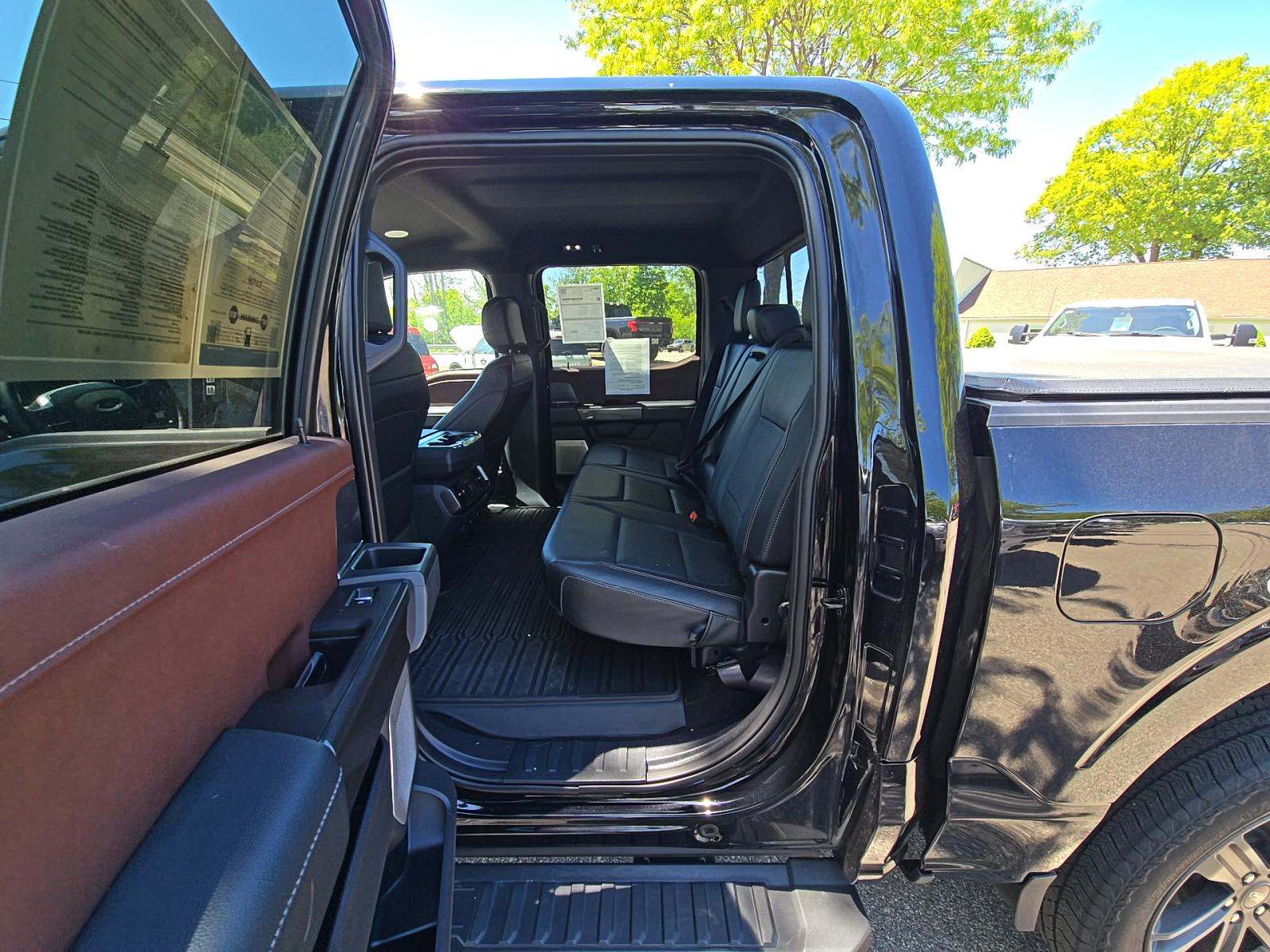 2023 Ford F-150 Hybrid Lariat AWD