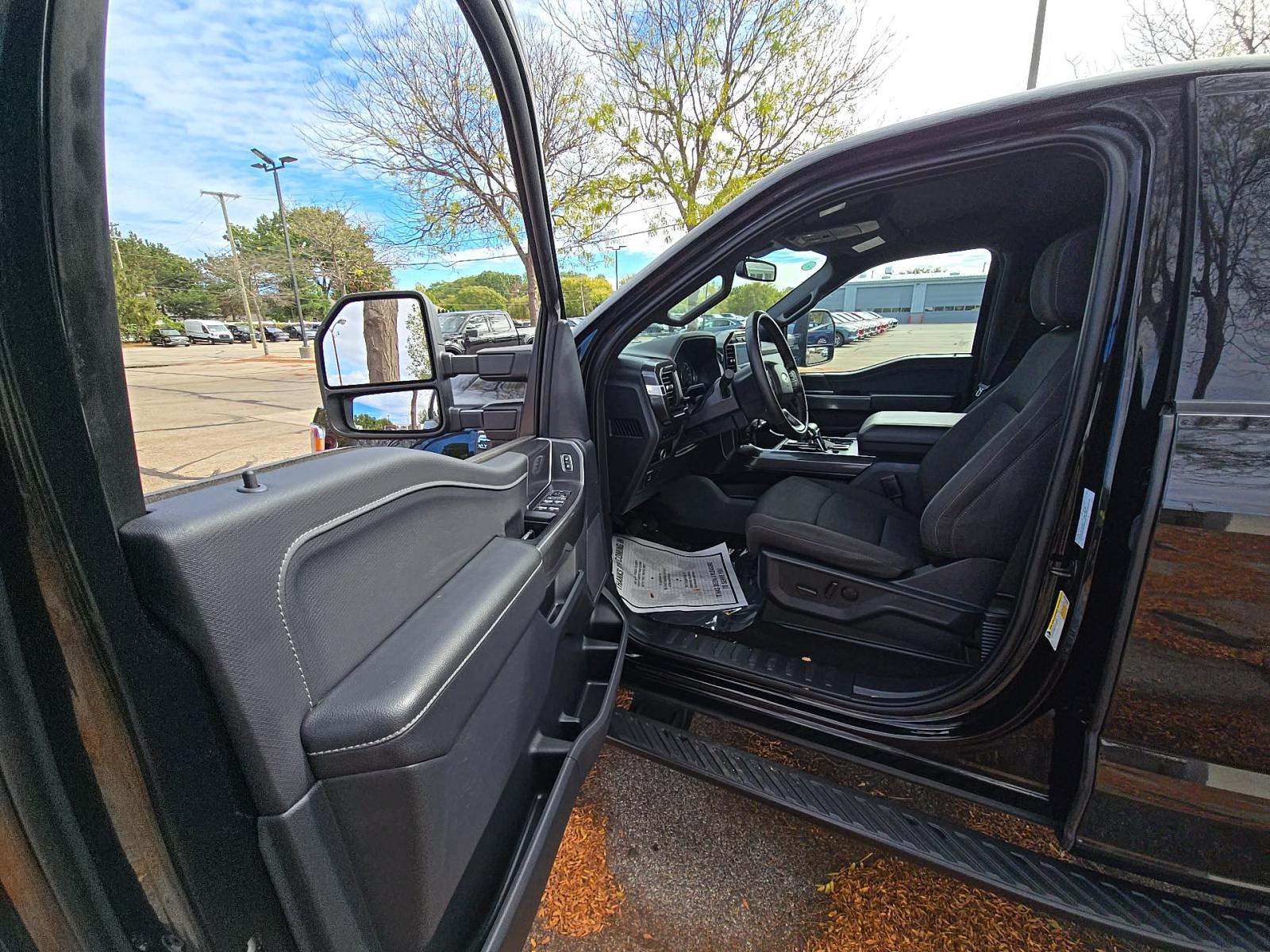 2023 Ford F-150 Hybrid XLT AWD