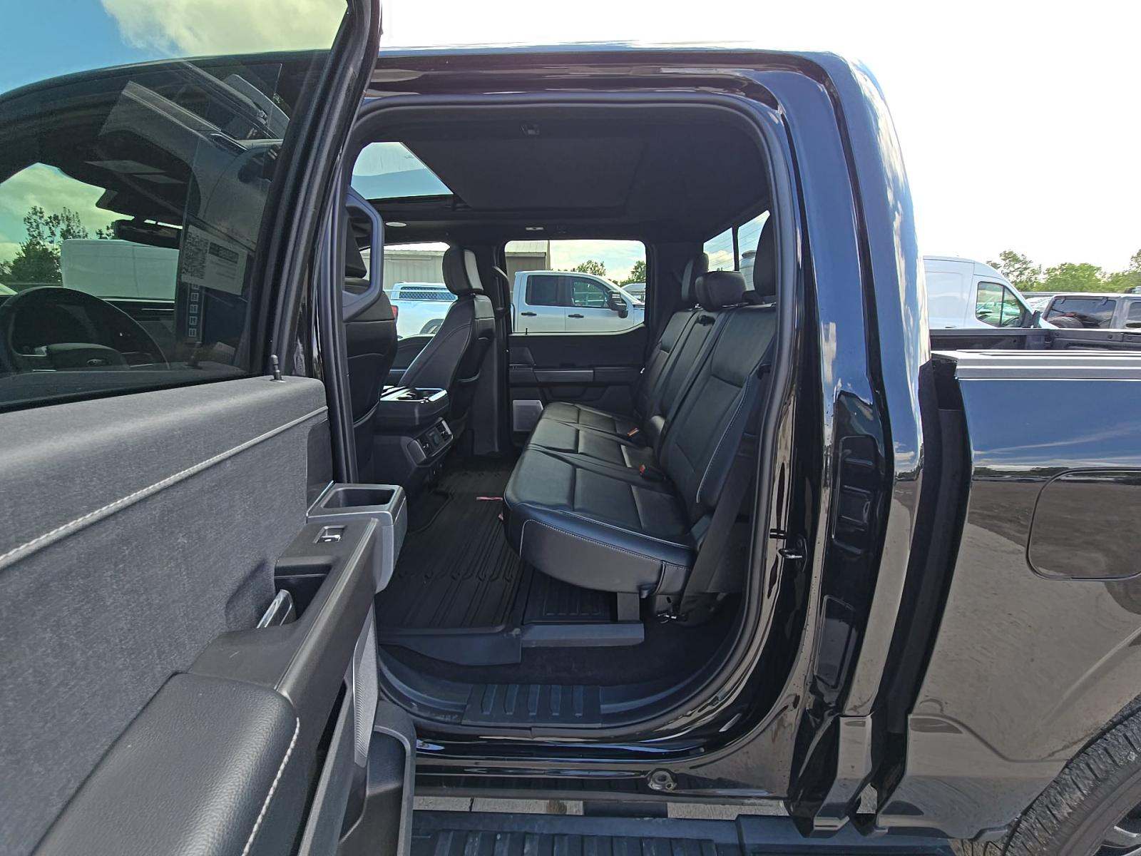 2024 Ford F-150 Hybrid Lariat AWD