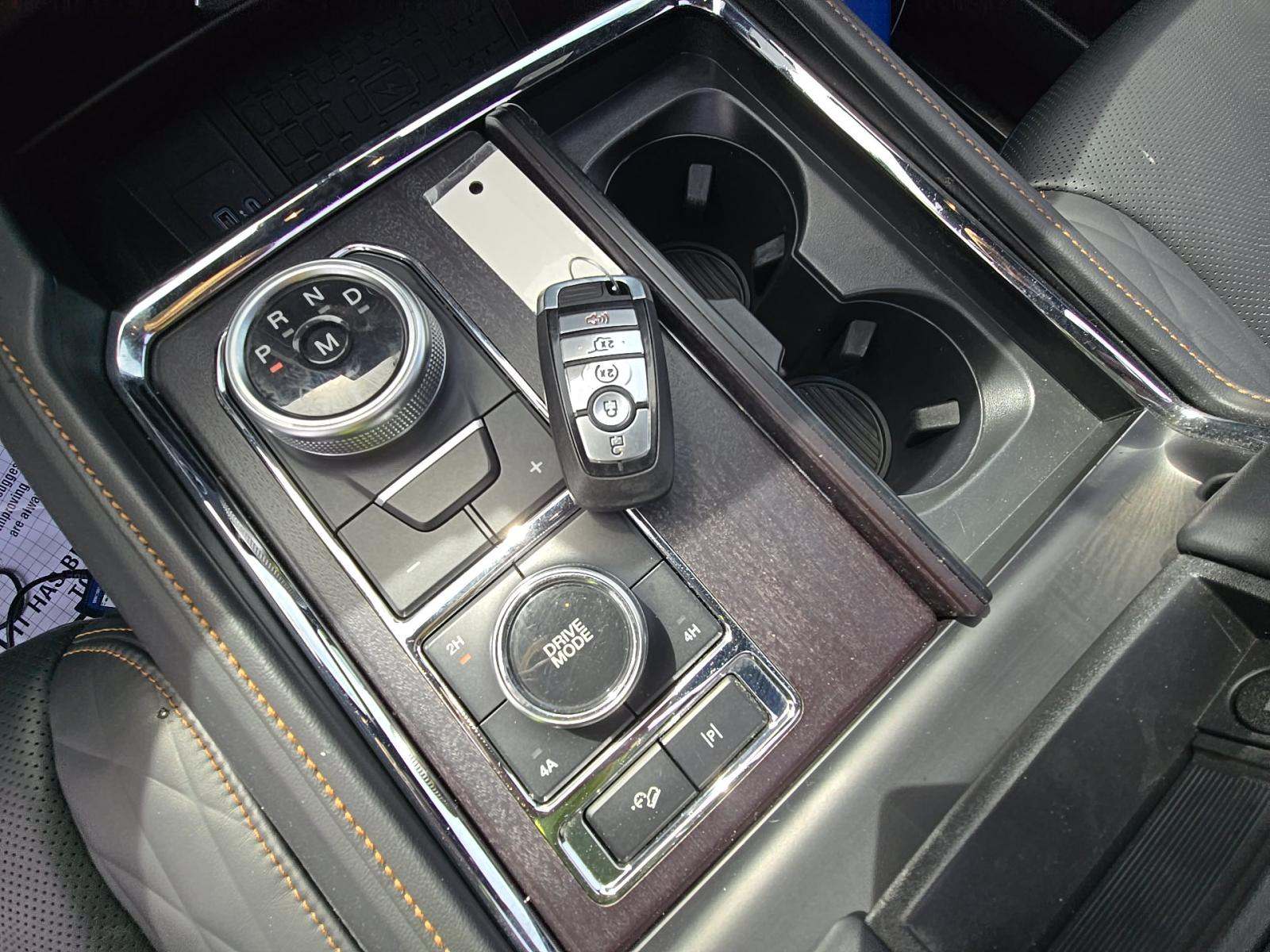 FORD EXPEDITION MAX - 4