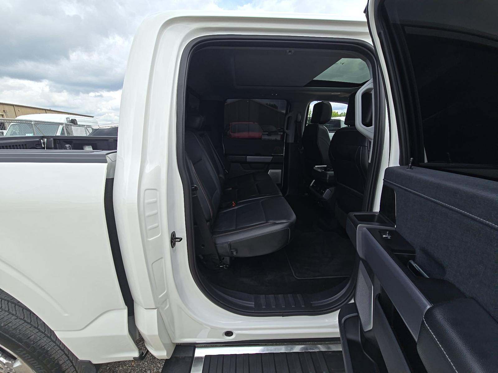 2023 Ford F-150 Lariat AWD