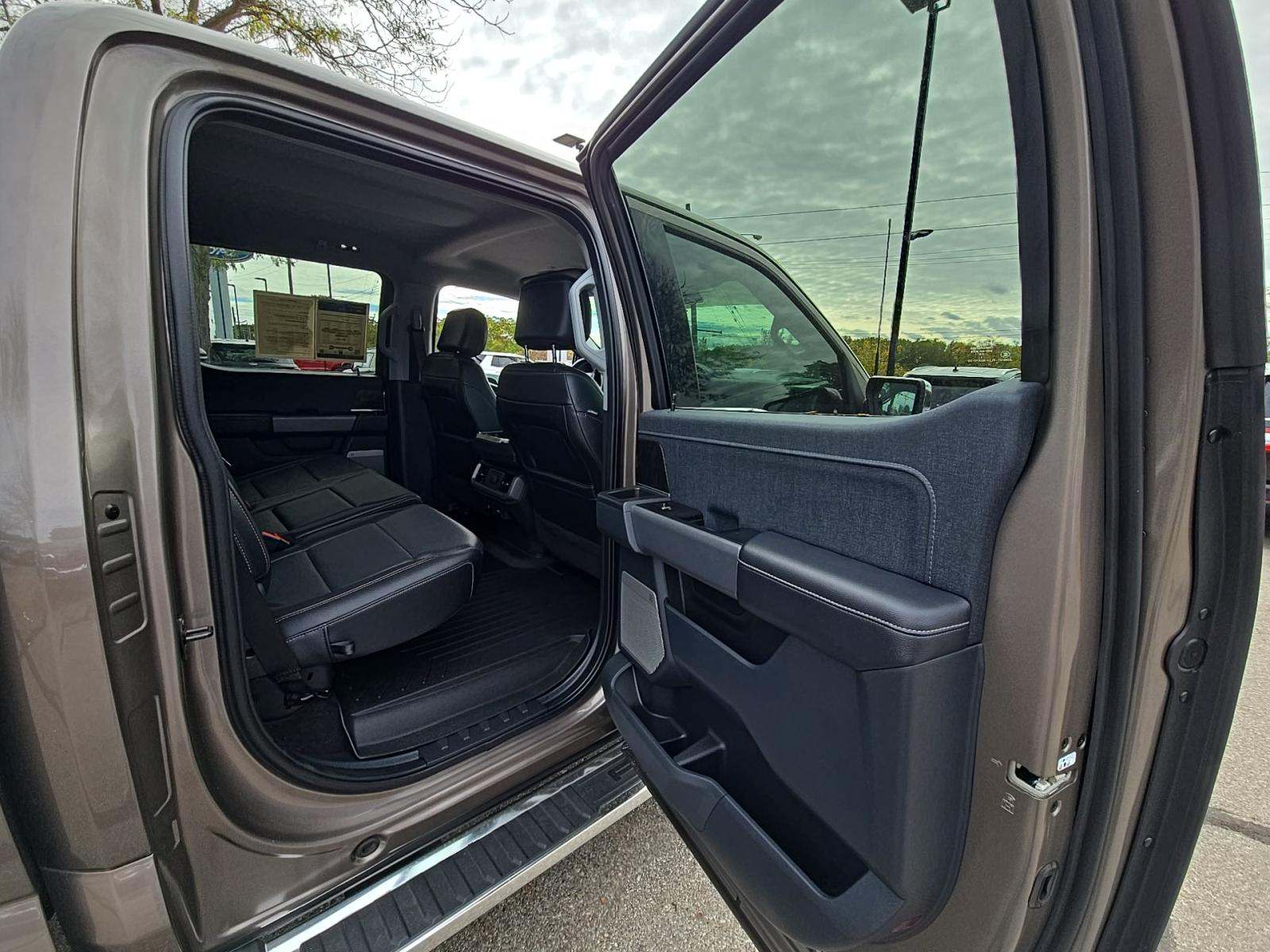 2022 Ford F-150 Lariat RWD