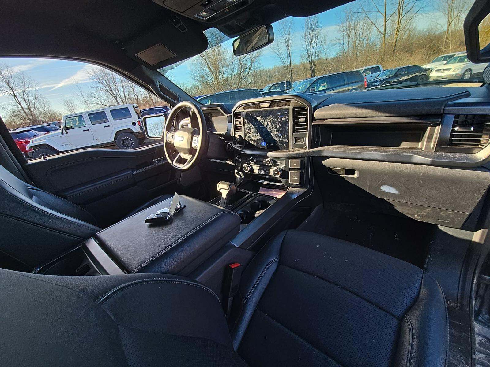 2025 Ford F-150 Lariat AWD