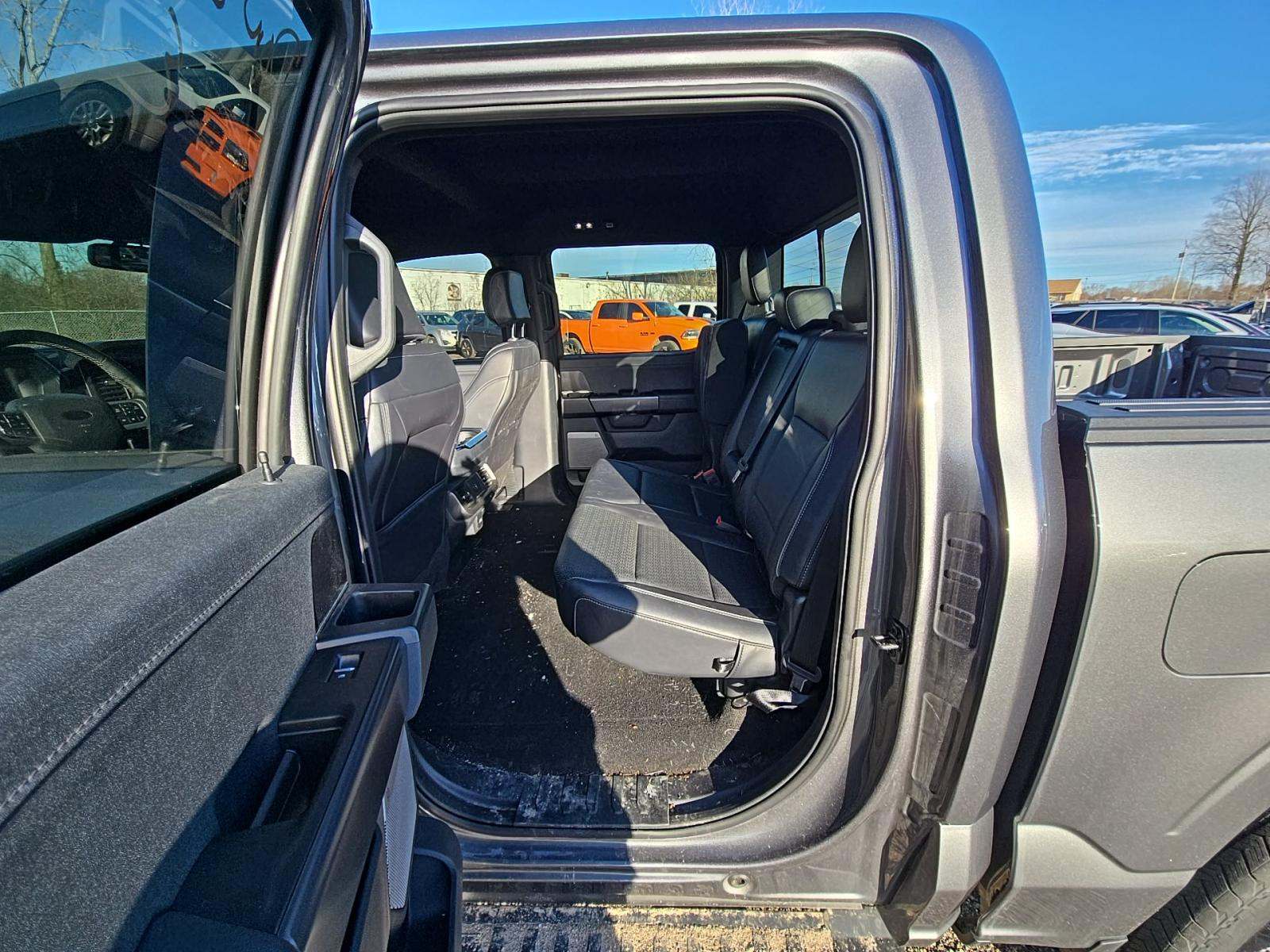 2025 Ford F-150 Lariat AWD