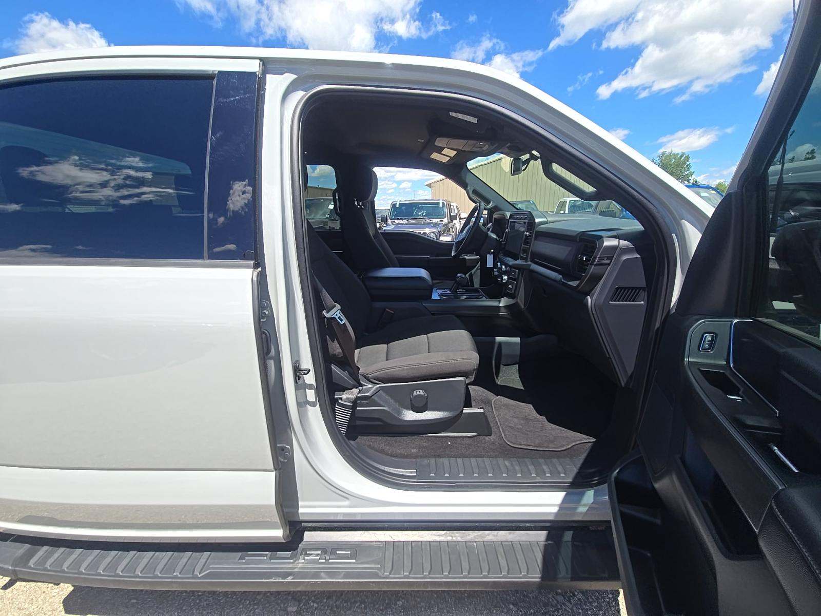 2024 Ford F-150 XLT AWD