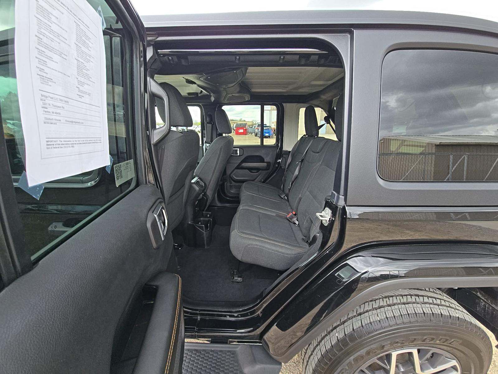 2024 Jeep Wrangler Sahara AWD