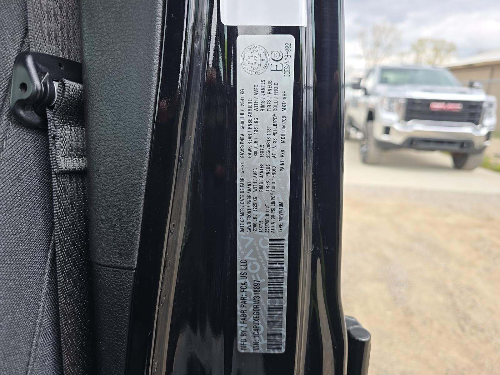 2024 Jeep Wrangler Sahara AWD