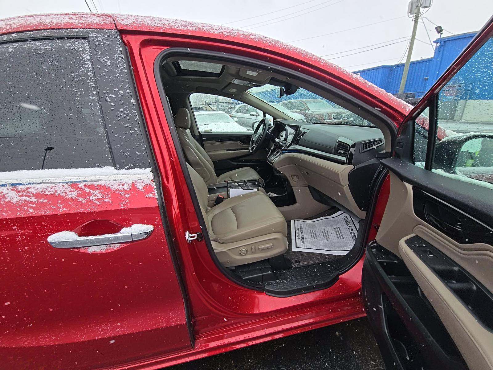 2023 Honda Odyssey Touring FWD