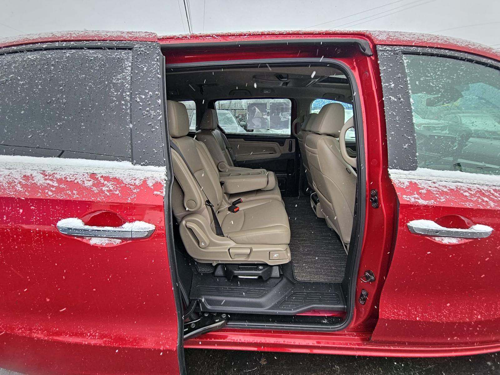 2023 Honda Odyssey Touring FWD