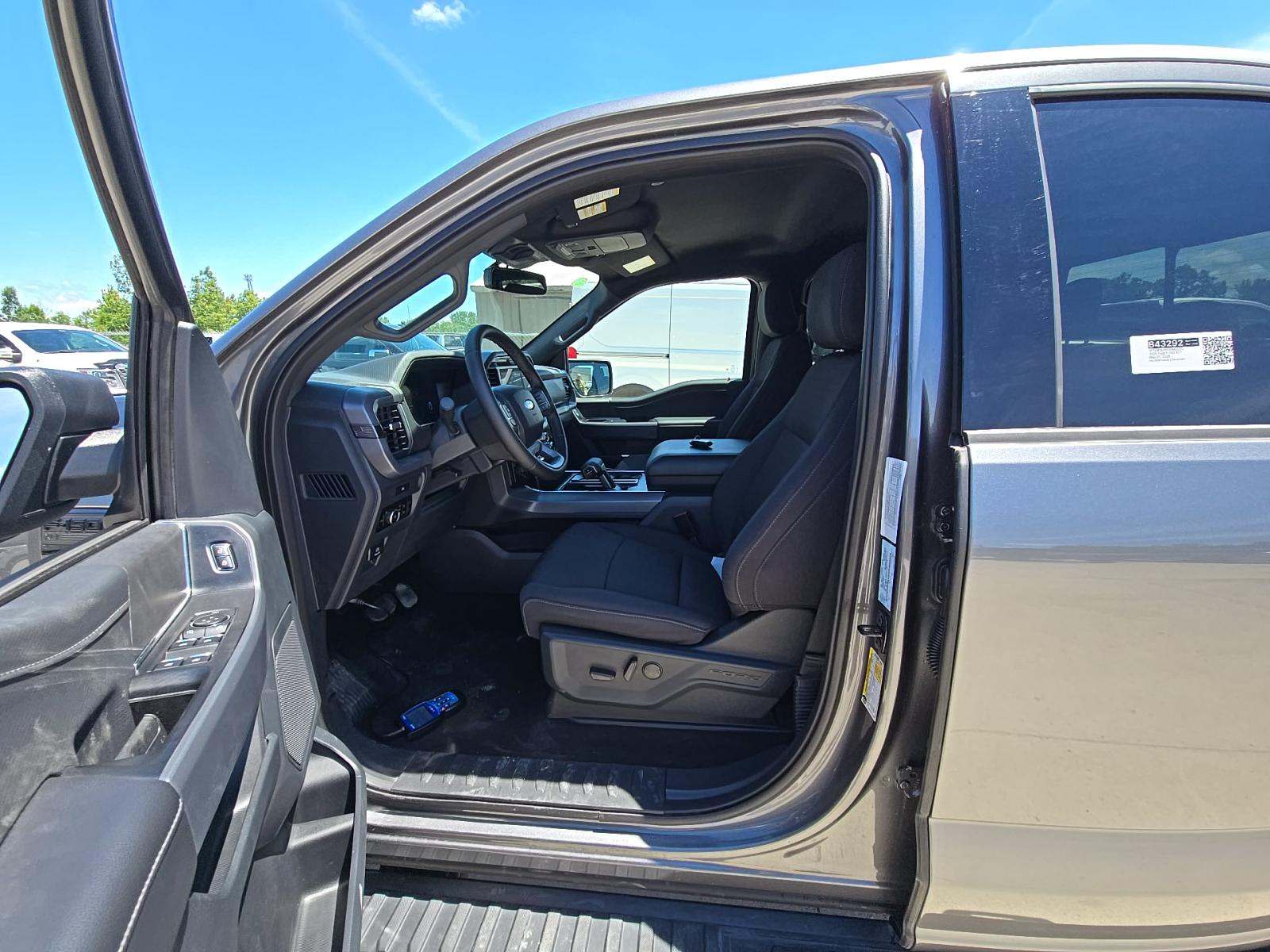 2025 Ford F-150 XLT AWD