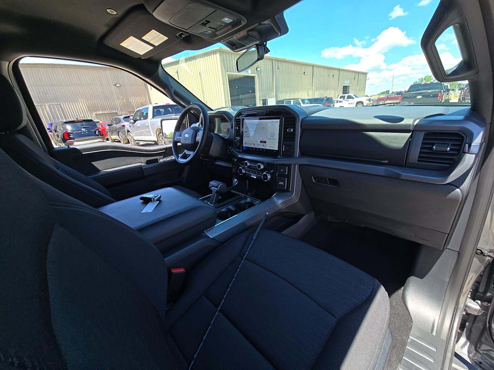 2025 Ford F-150 XLT AWD